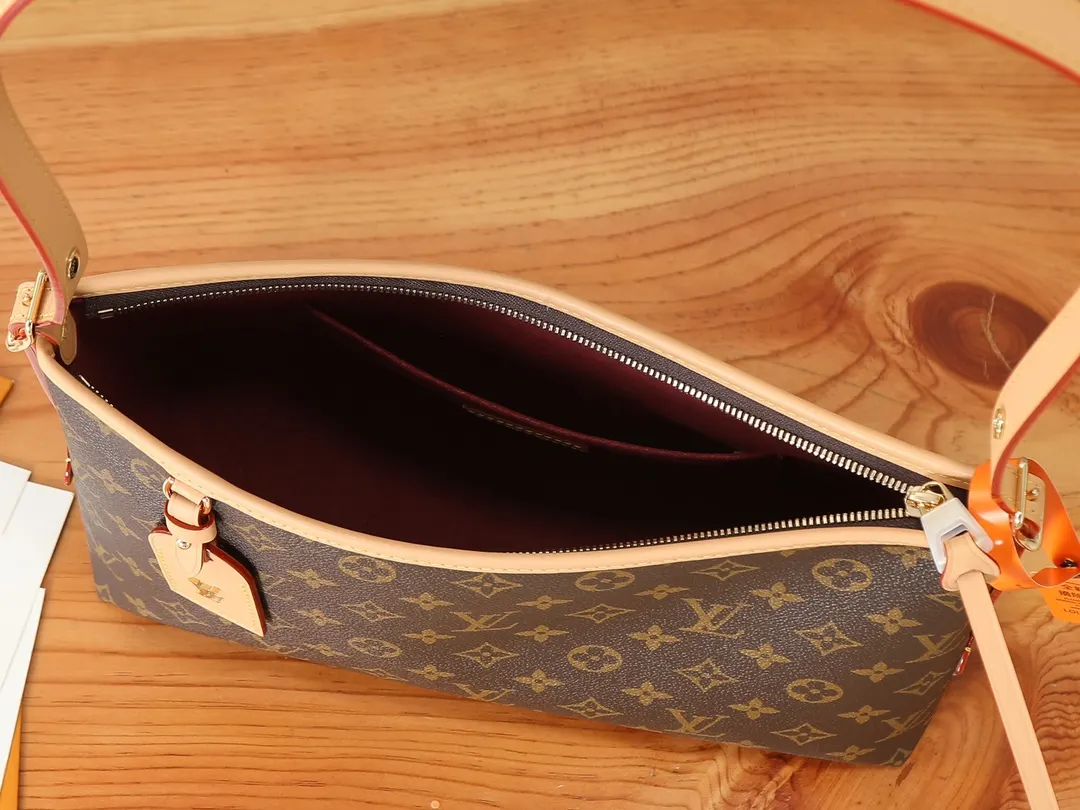 Louis Vuitton Clutch Bag Image 9 Louis Vuitton Clutch Bag Image 9