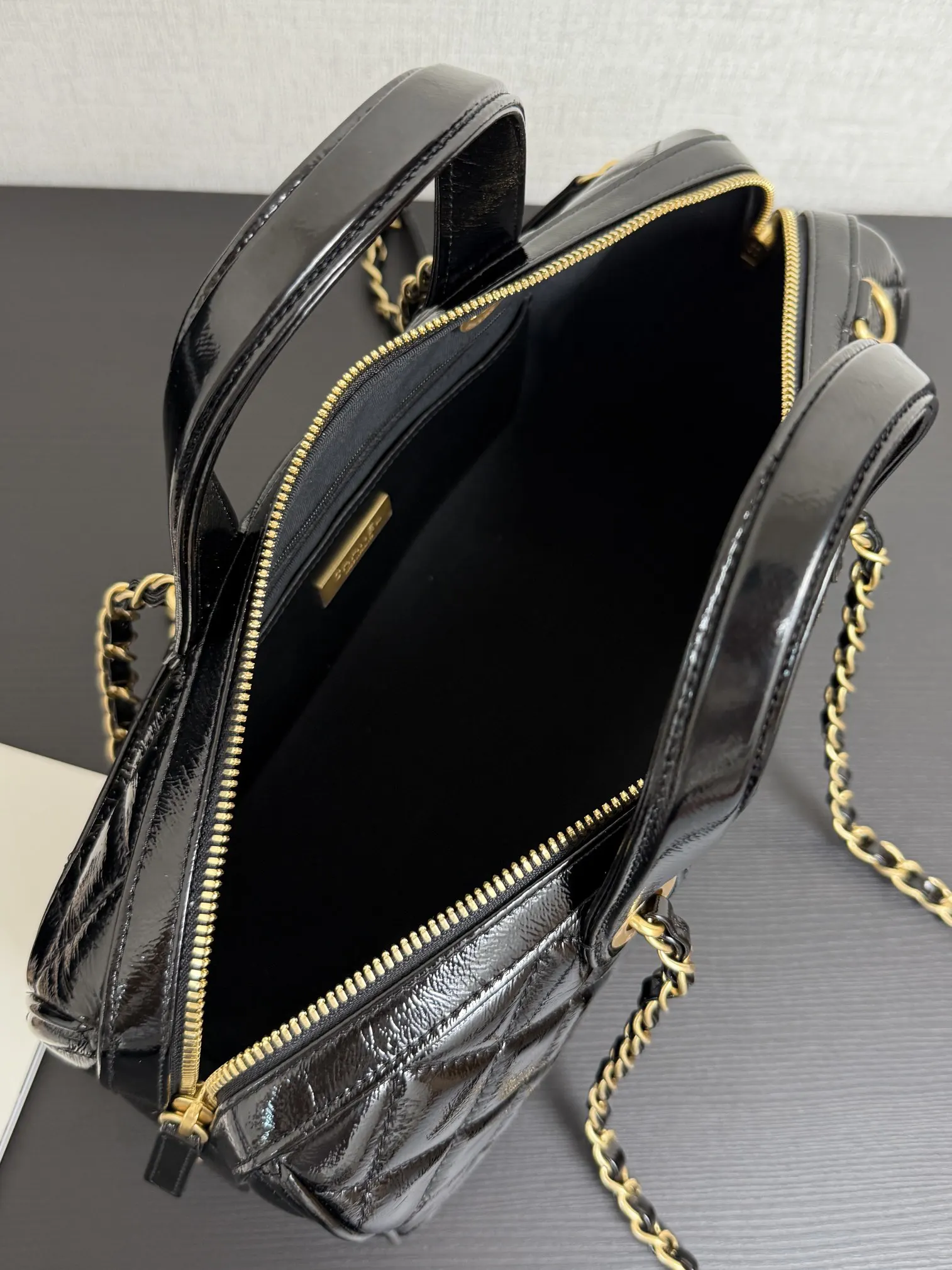 Fashion Item Travel Premium