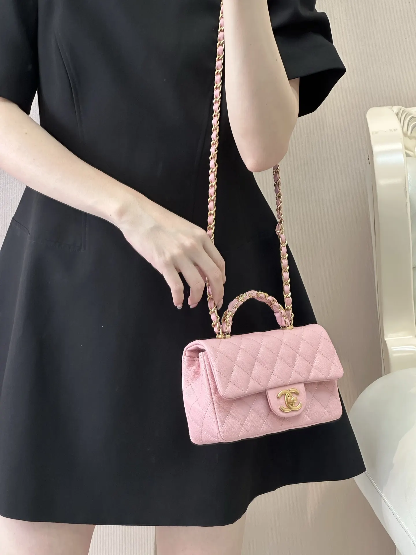 CHANEL 牛皮 华丽霸气又摩登 鏈條包 精致鏈條款