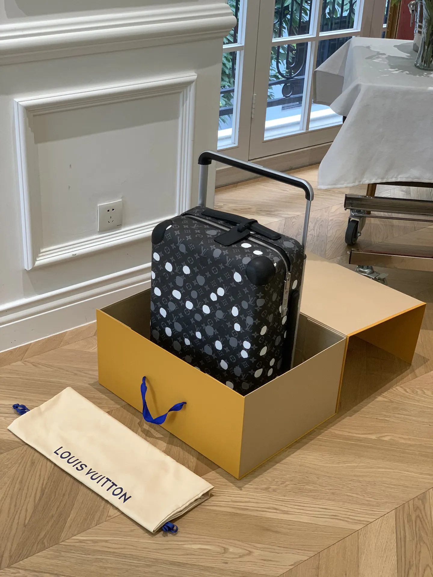 灰色 銀色 拉杆真皮包裹 行李箱 旅行拉杆款 輕便出行款