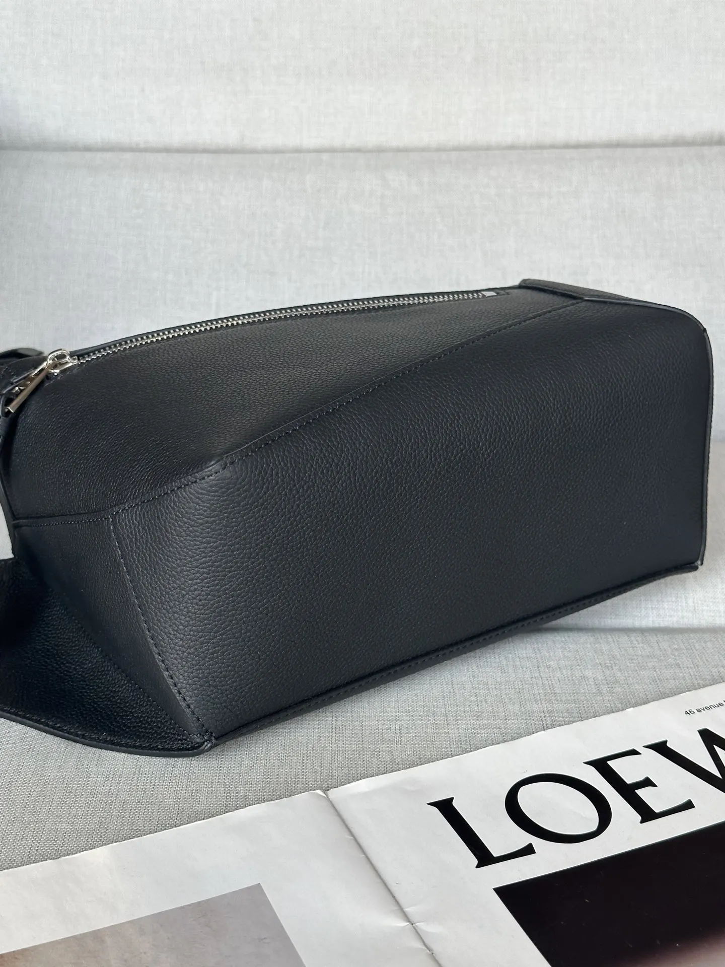 Loewe Puzzle 牛皮 腰包 休闲腰包款