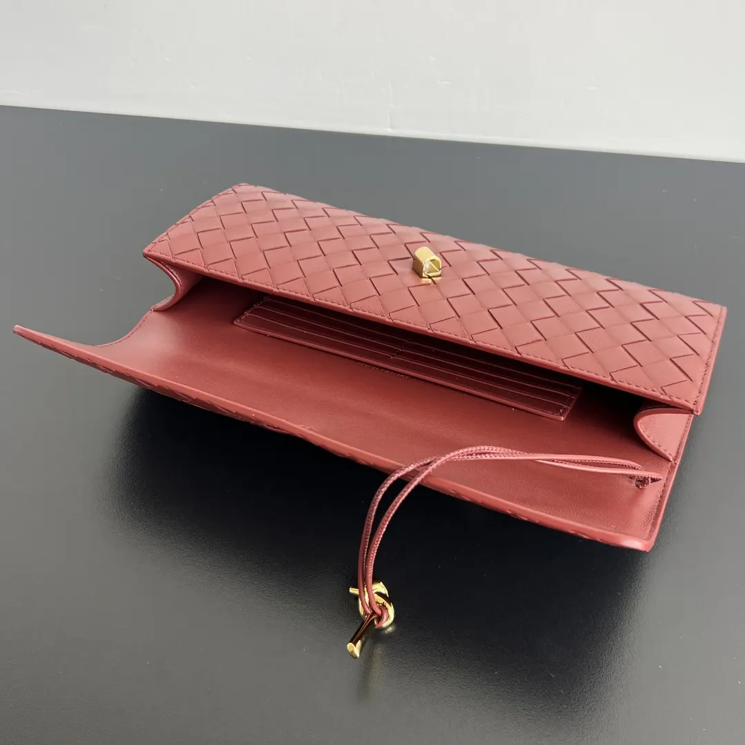 Bottega Veneta 羊皮 腋下包 復古腋下背款