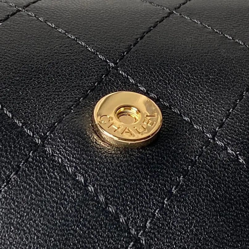 CHANEL 羊皮 鏈條包 精致鏈條款