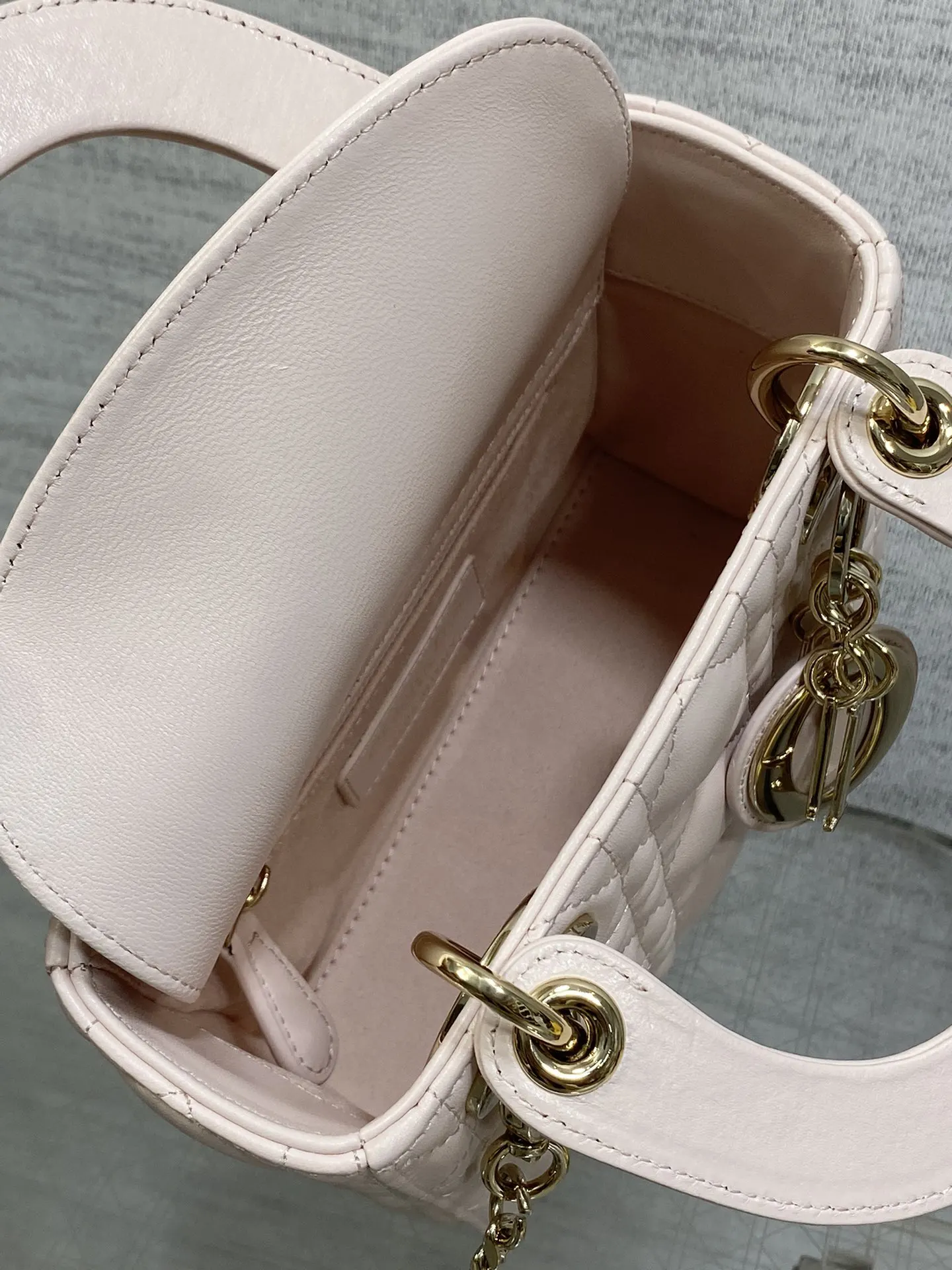 Dior Lady Dior Lady 粉色藤格纹手提斜挎包 经典小号