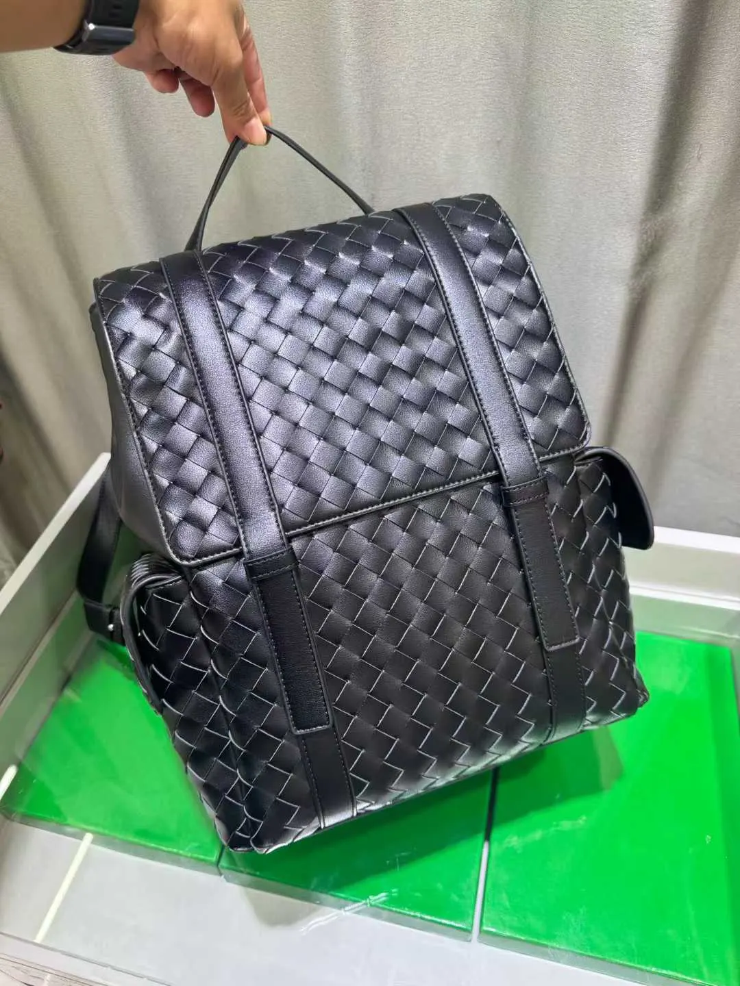 Bottega Veneta 小牛皮 雙肩包 实用雙肩款