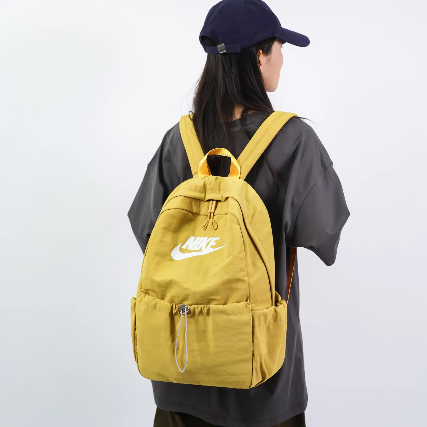 NIKE耐克 男女同款簡約百搭休閒時尚運動輕便 雙肩包 实用雙肩款