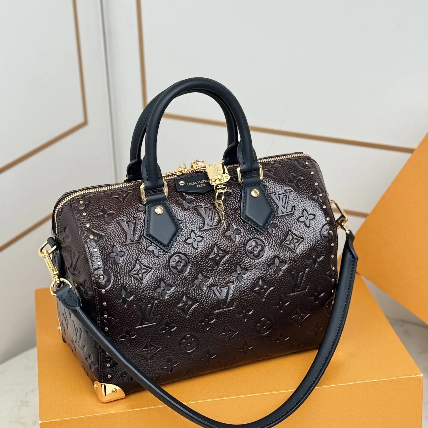 LV Speedy 牛皮 收纳包 旅行收纳款