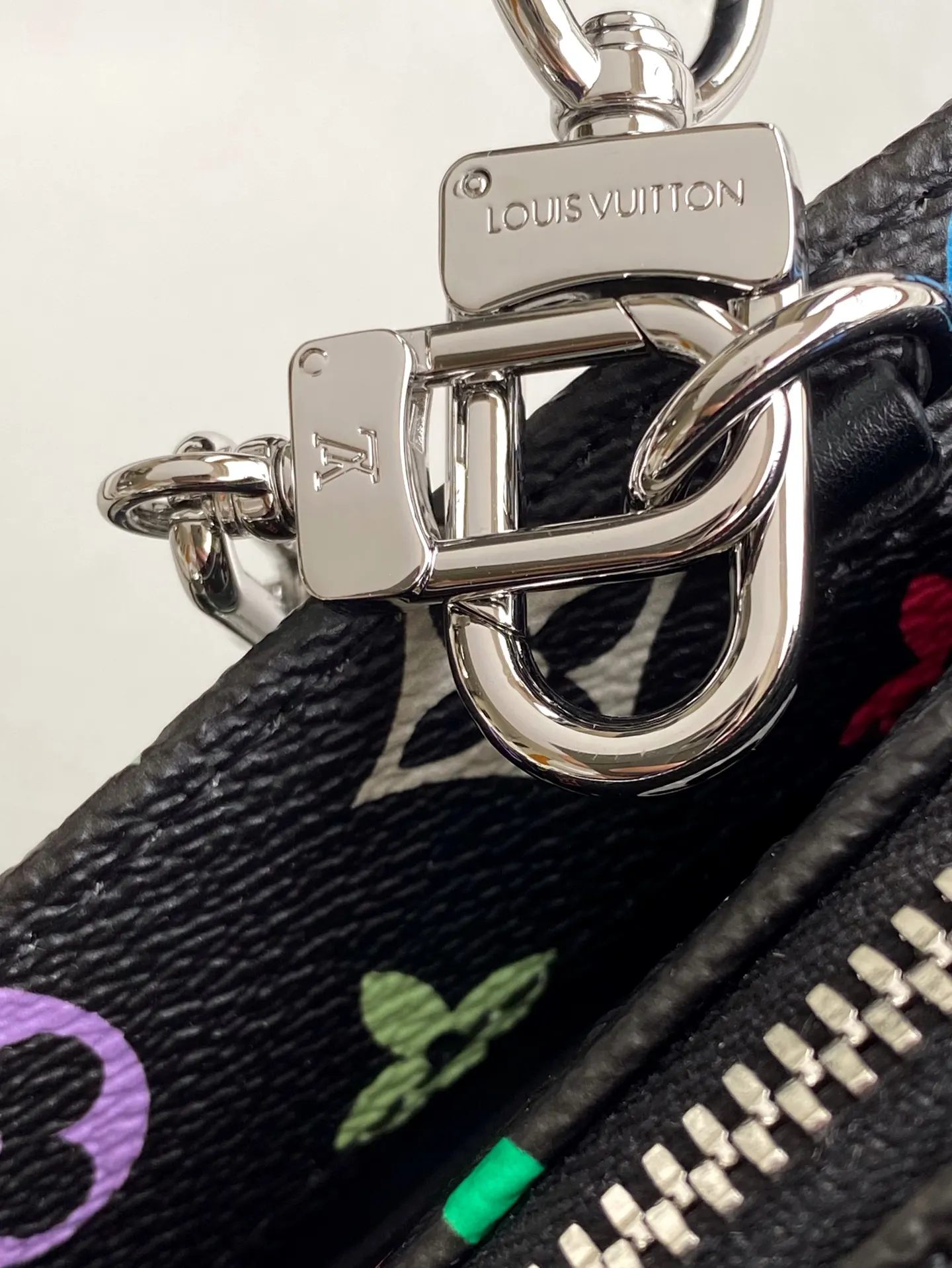 LV 牛皮 黑彩 动态 四方包鏈條包 精致鏈條款