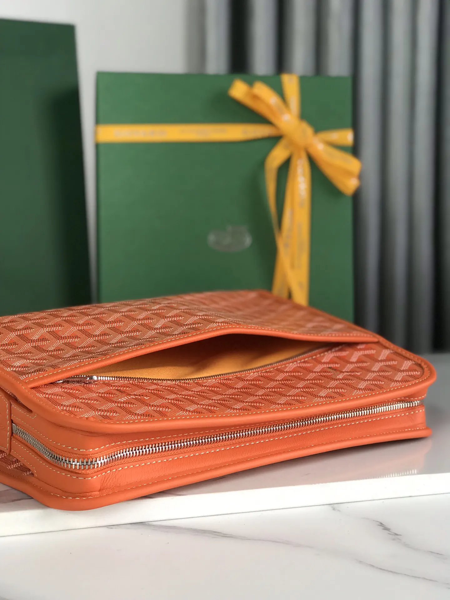 Goyard 黄色 牛皮 手拿包 精致手拿款