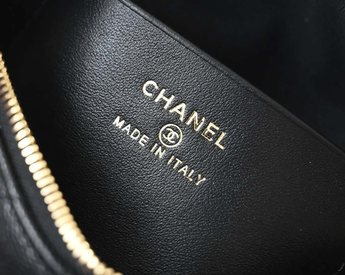 CHANEL 黑色 牛皮 鏈條包 精致鏈條款(數字9) CHANEL 黑色 牛皮 鏈條包 精致鏈條款(數字9)