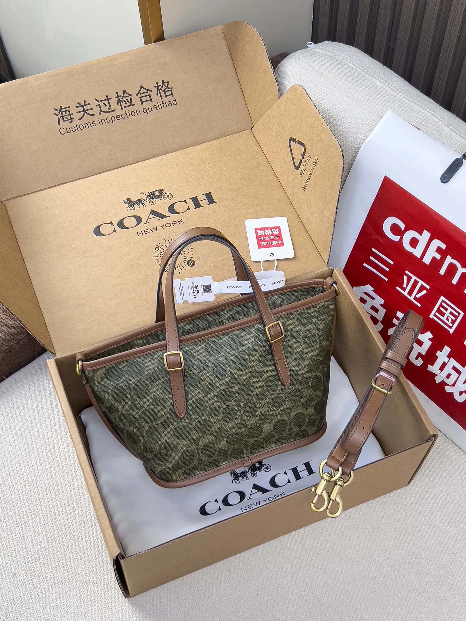 Coach 图片 Taxi 小 托特包 大容量托特款