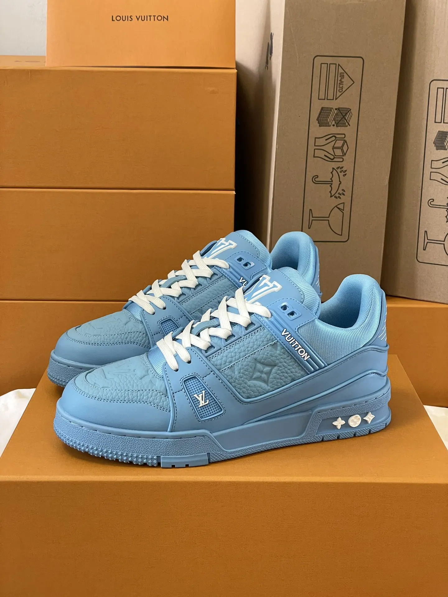 Louis Vuitton 运动鞋