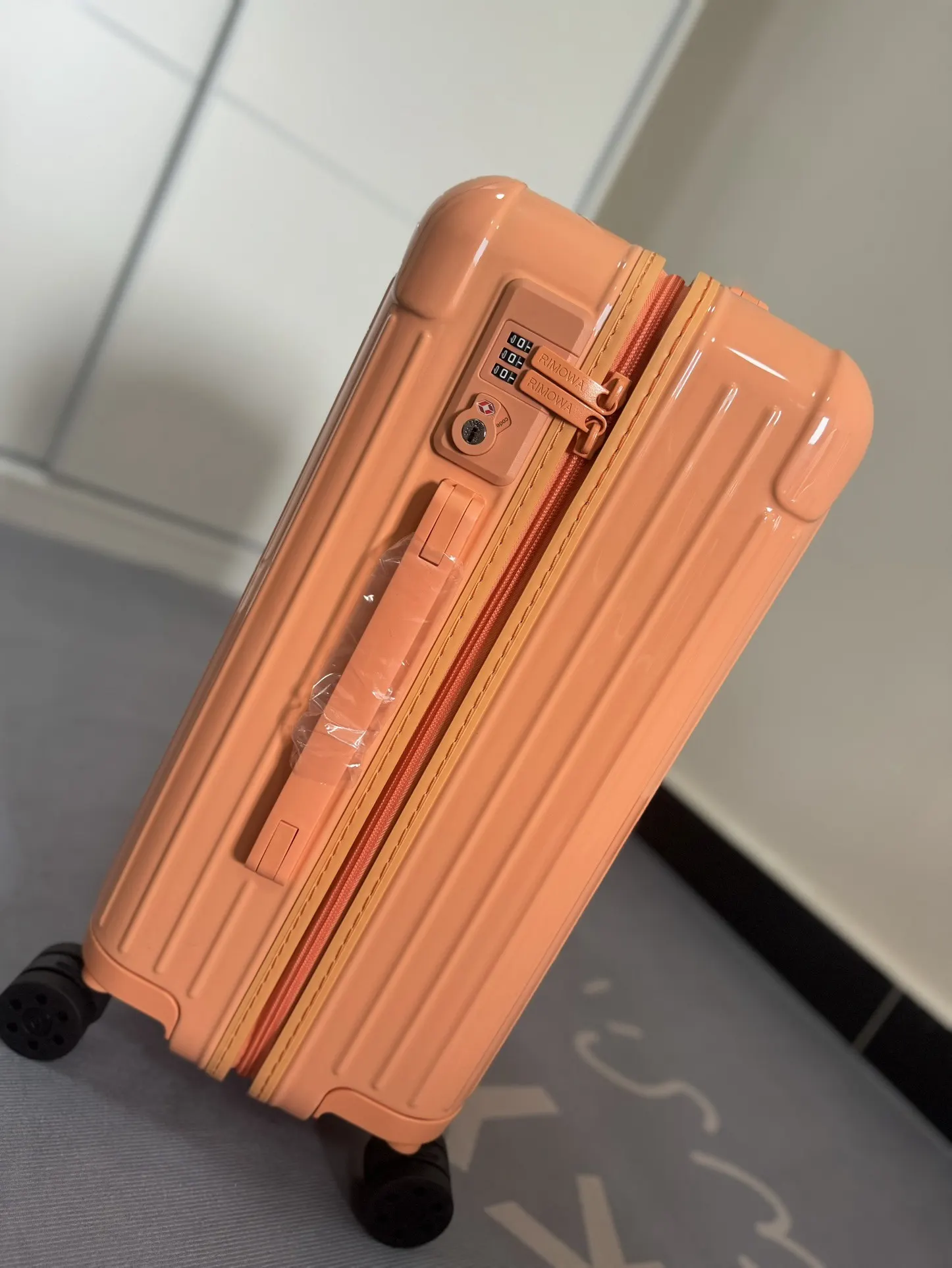Black White Suitcase Travel Lightweight