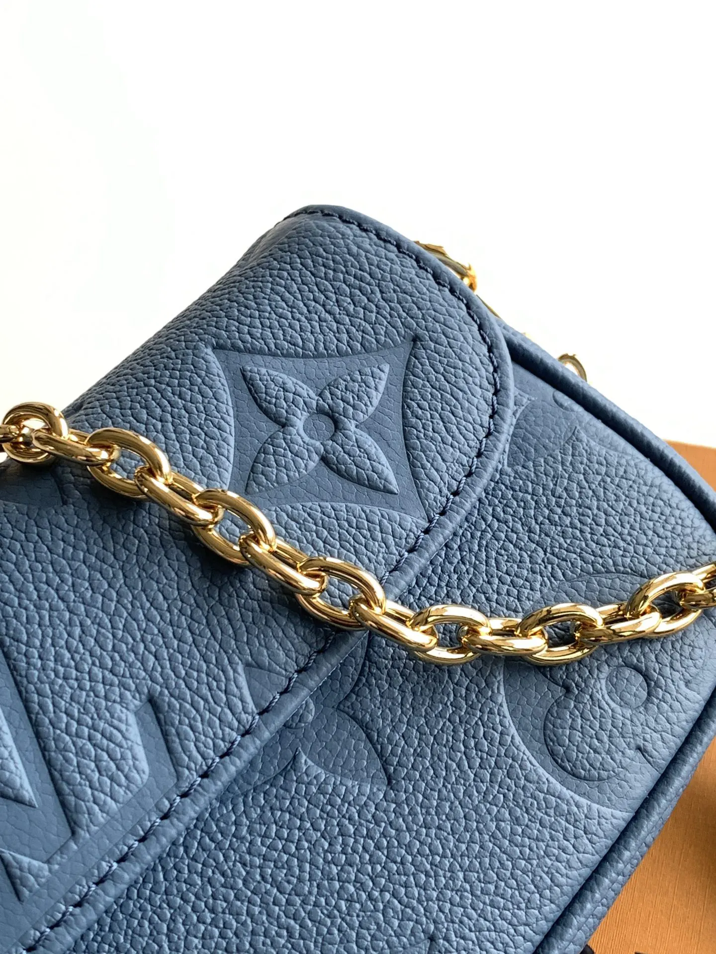 Black White Chain Bag Leather