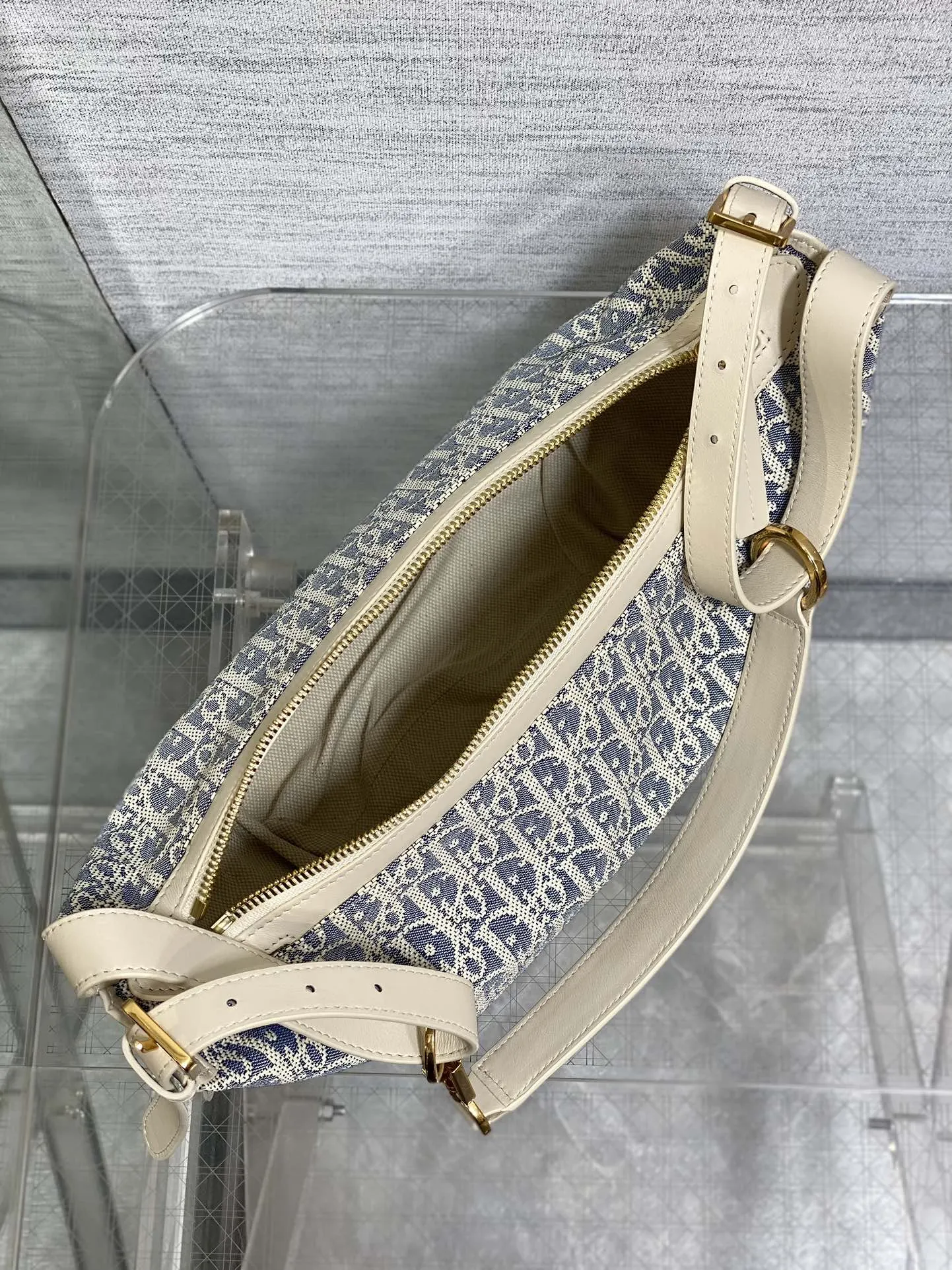 Dior 白色小牛皮包包 手提斜挎 手提包