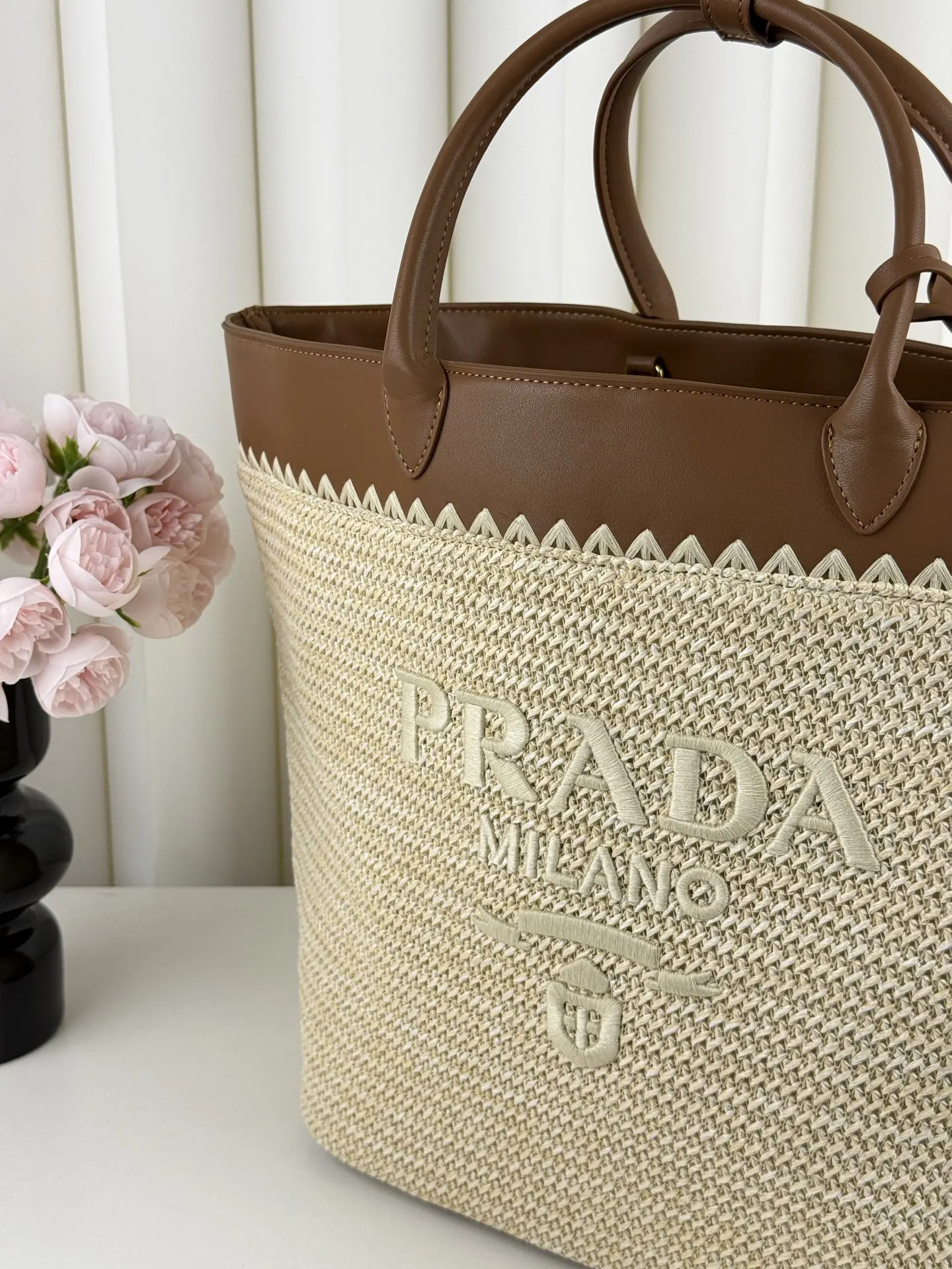 Prada 购物袋 轻便实用 托特包