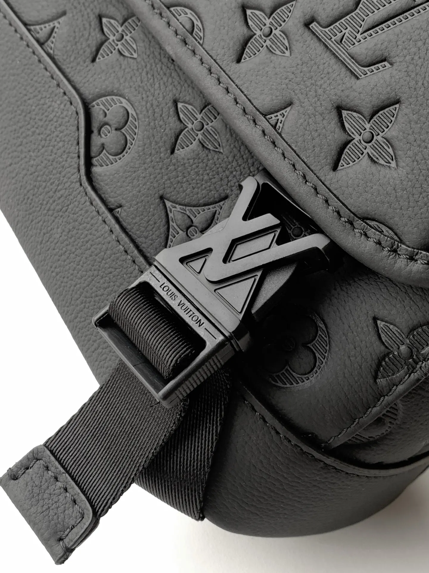 LV accessories single item Image 5 LV accessories single item Image 5