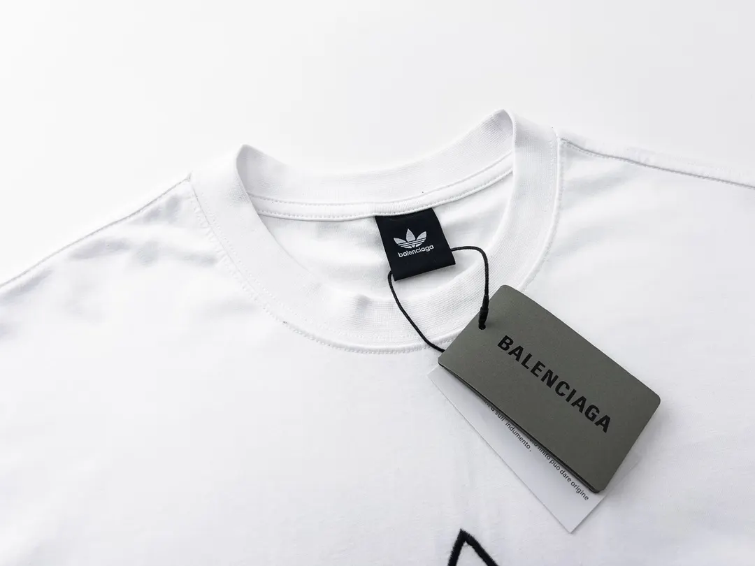 Adidas Letter Embroidery Short Sleeve T-Shirt Daily Versatile Style Image 3 Adidas Letter Embroidery Short Sleeve T-Shirt Daily Versatile Style Image 3