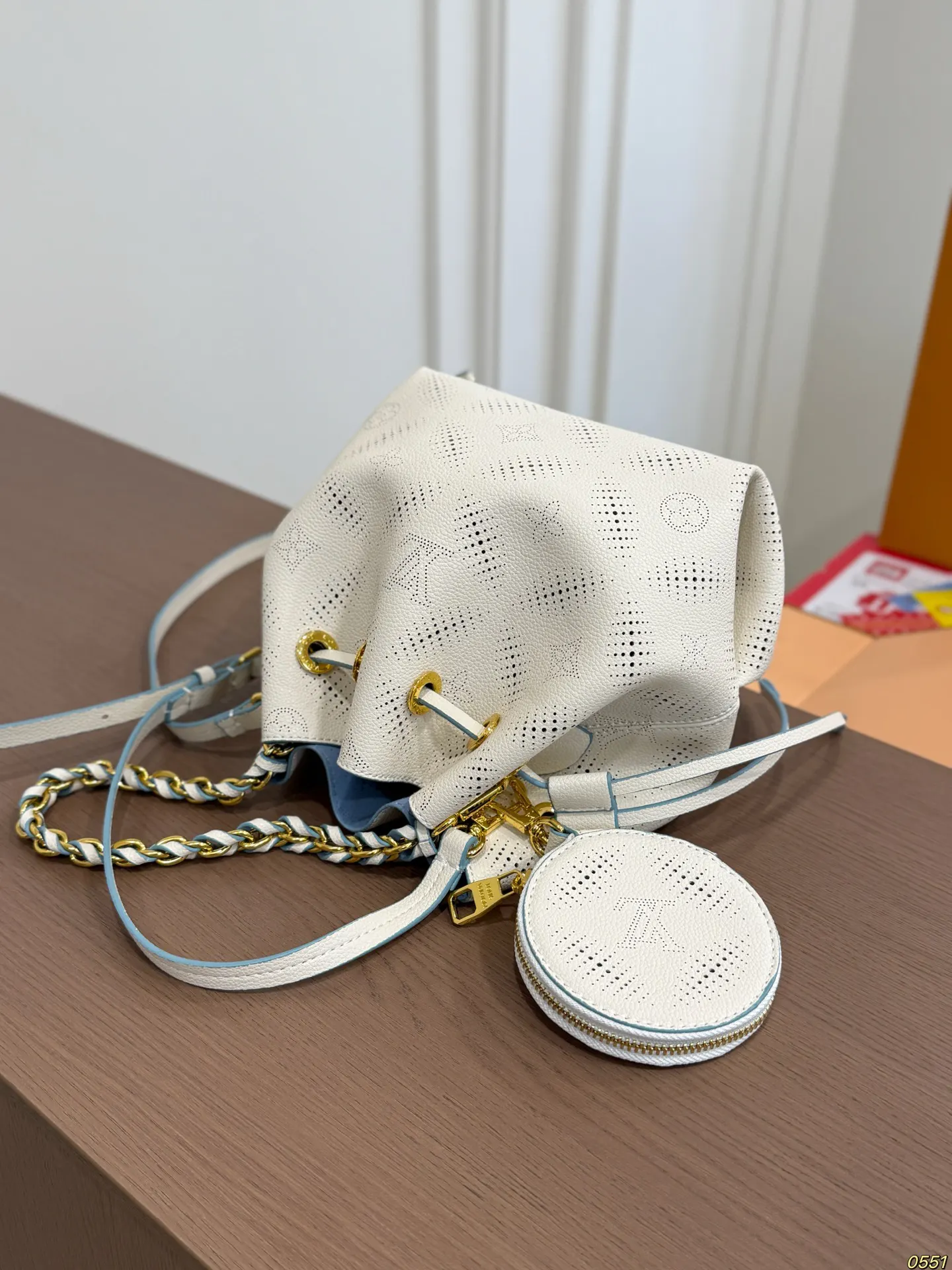 Louis Vuitton Bucket Bag Casual