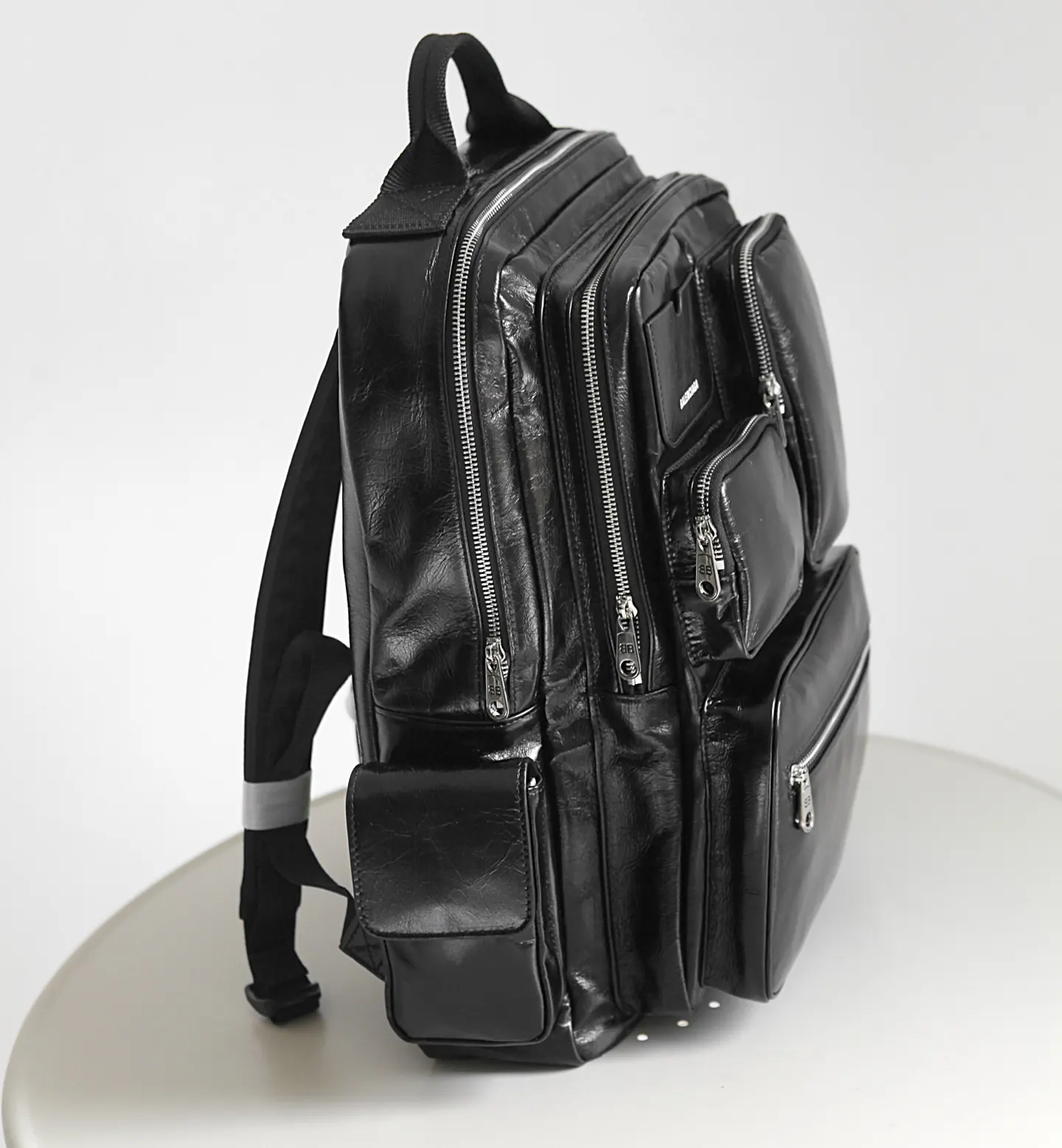 Balenciaga 银色 皮革 双肩包