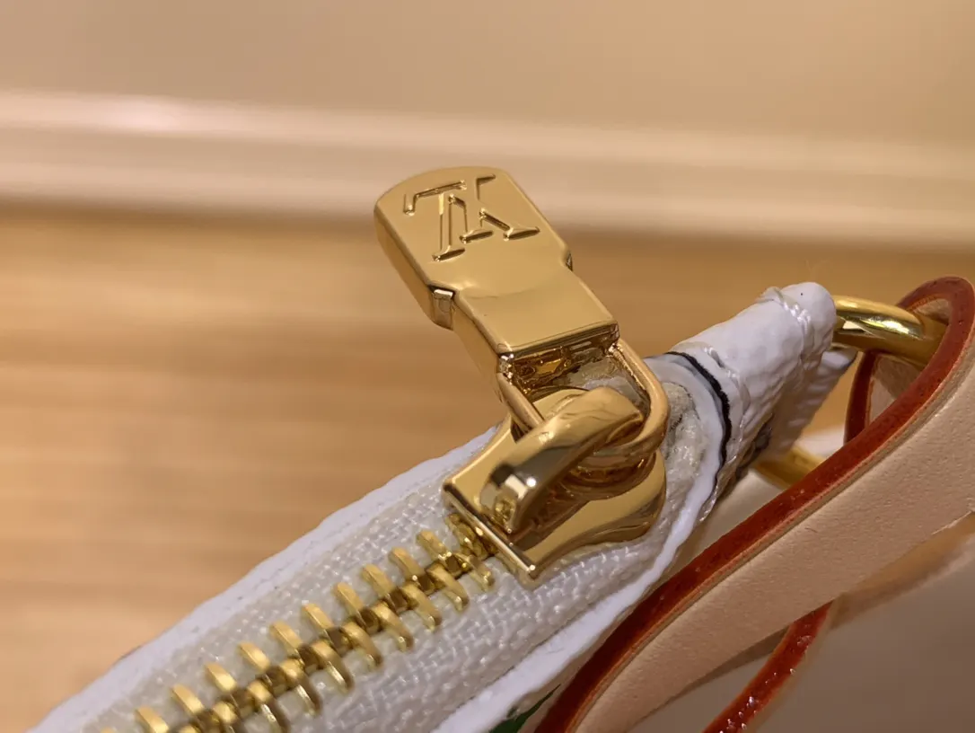 LV 牛皮 tm all in bb 手袋 白 斜挎包 轻便斜挎款