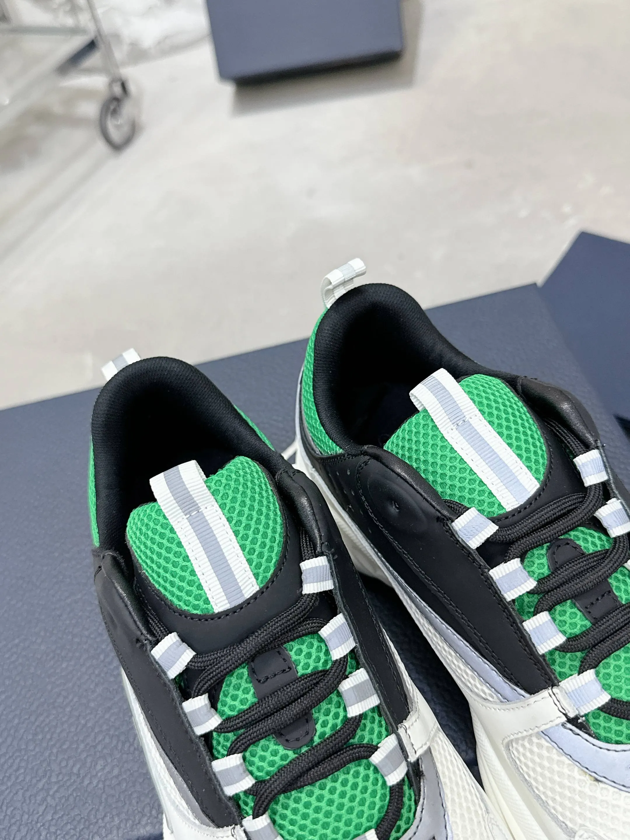 Dior B22 运动鞋
