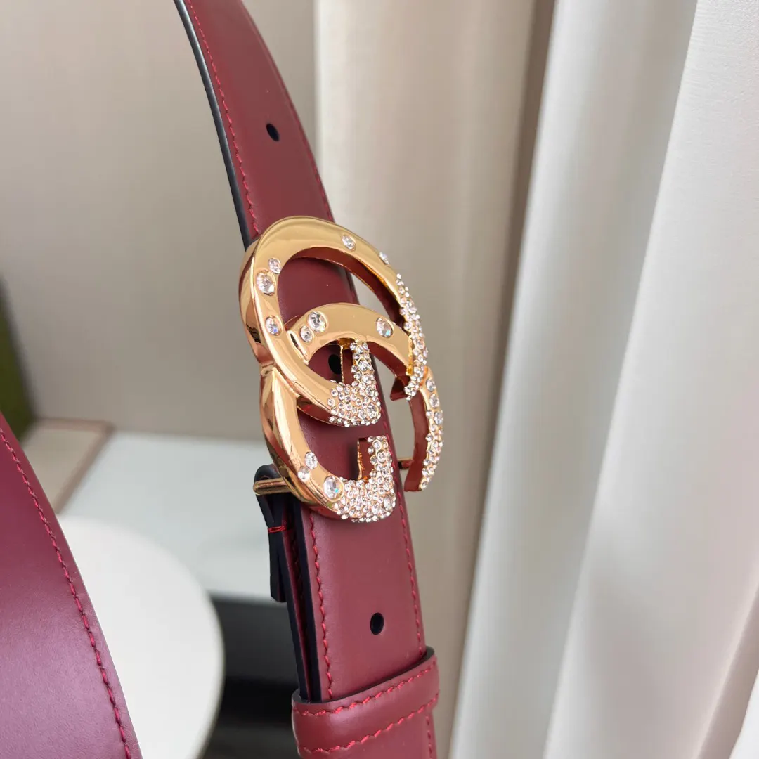 Gucci Double G 双G扣牛皮双面腰带