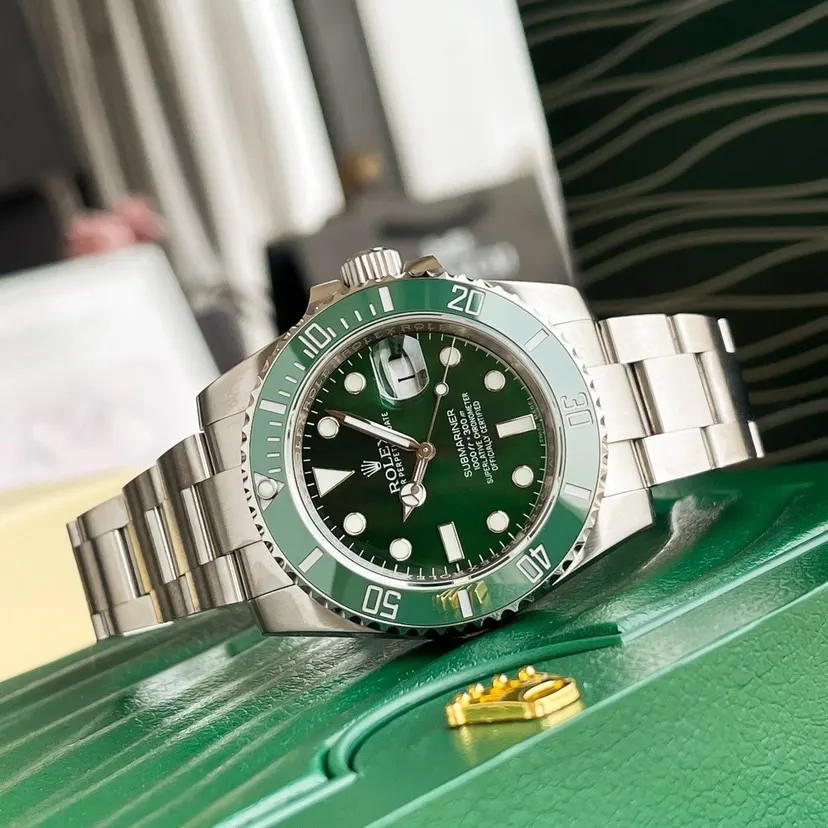 Rolex 盒 劳力士綠水鬼潜航者型系列是經典腕表的典范 手錶 經典腕表款