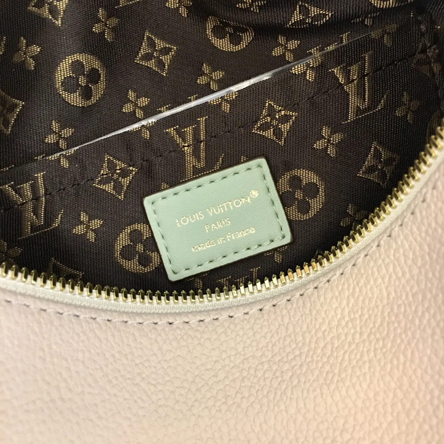 LV Keepall 牛皮 旅行袋 大容量旅行款(數字9) LV Keepall 牛皮 旅行袋 大容量旅行款(數字9)
