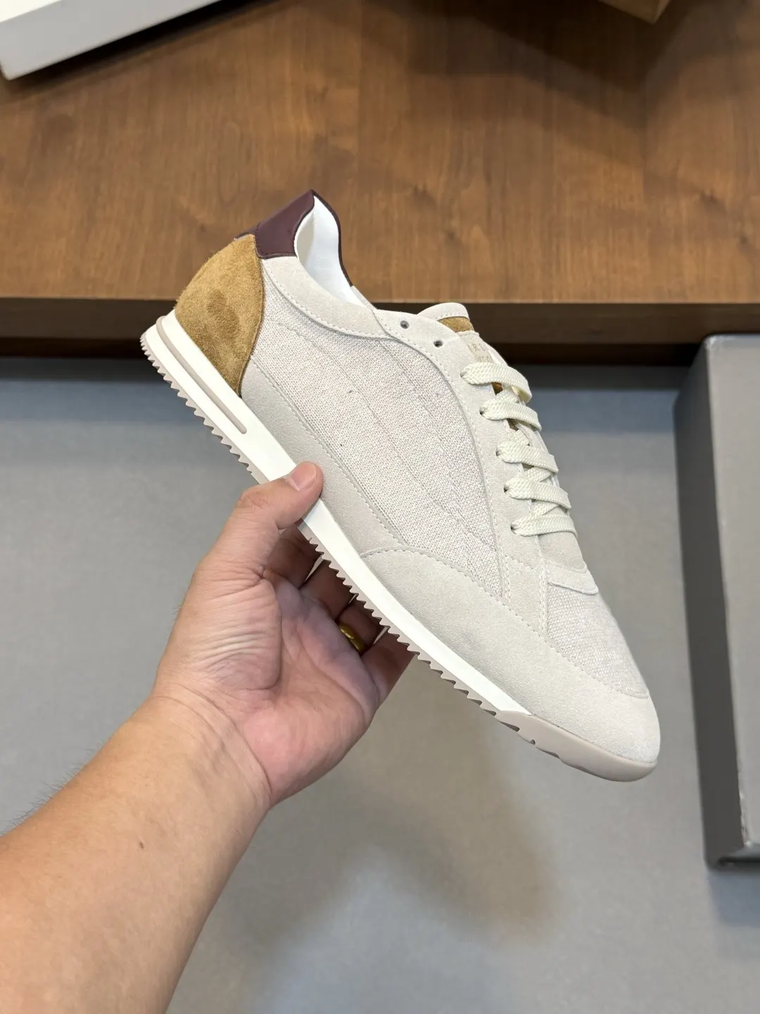 Brunello Cucinelli SS White Sneakers Casual Versatile Image 4 Brunello Cucinelli SS White Sneakers Casual Versatile Image 4
