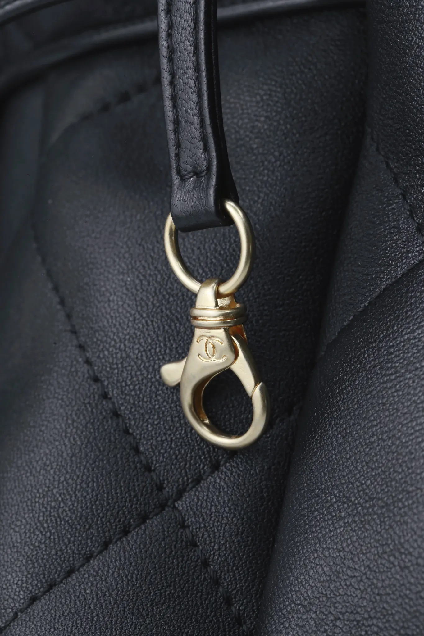 Chanel Tote Bag
