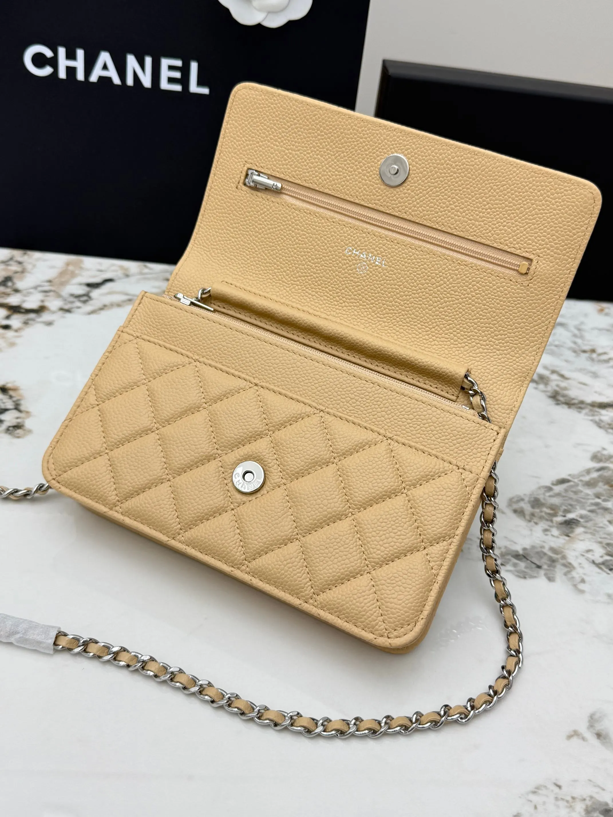 CHANEL 小牛皮 链条包 精致链条款
