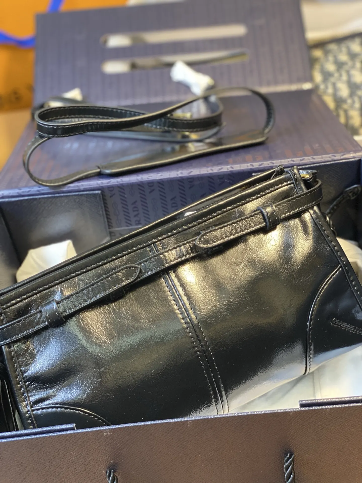 PRADA 手提包 日常通勤款