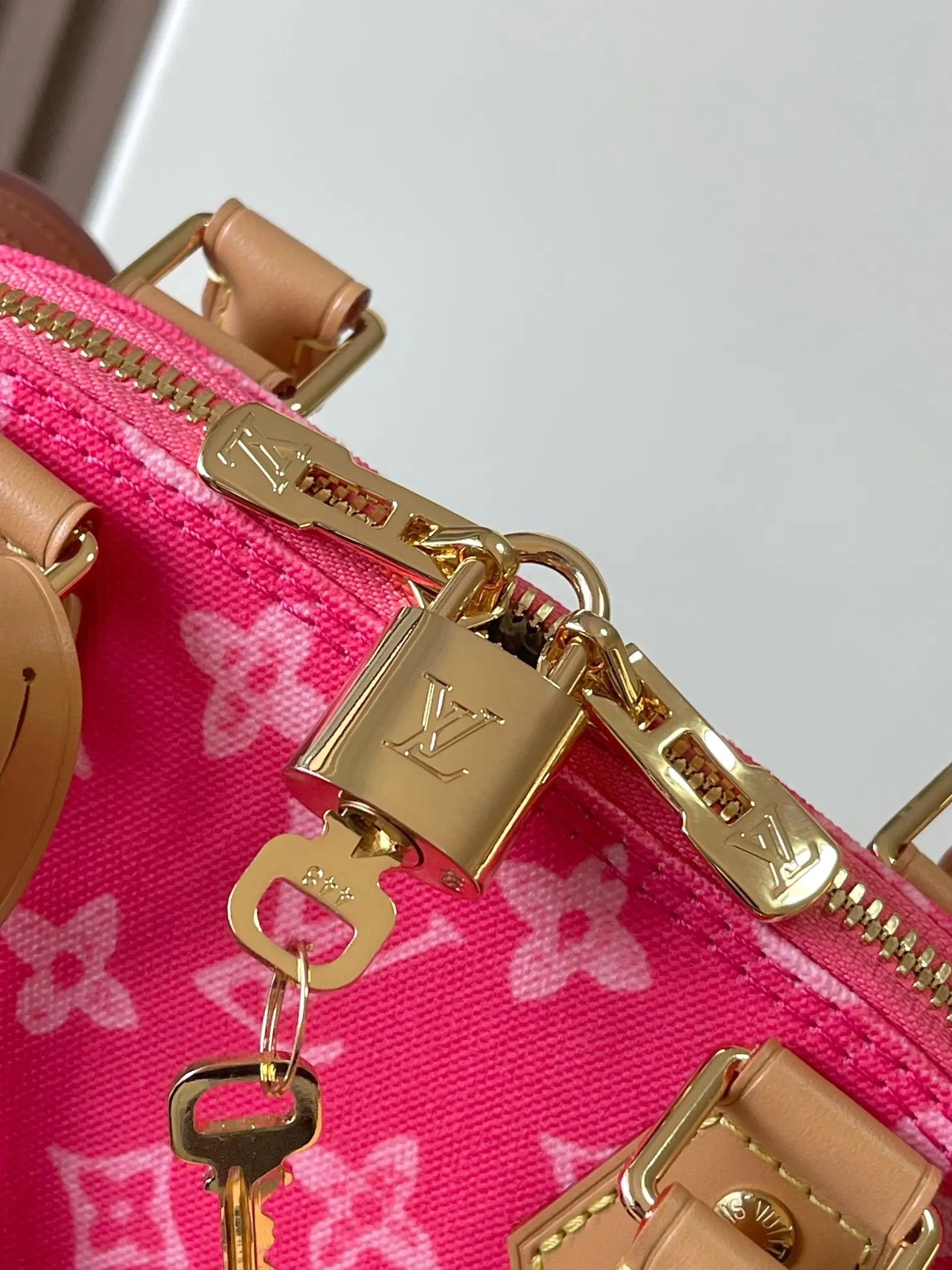 Louis Vuitton Alma 白色 皮革 手提包