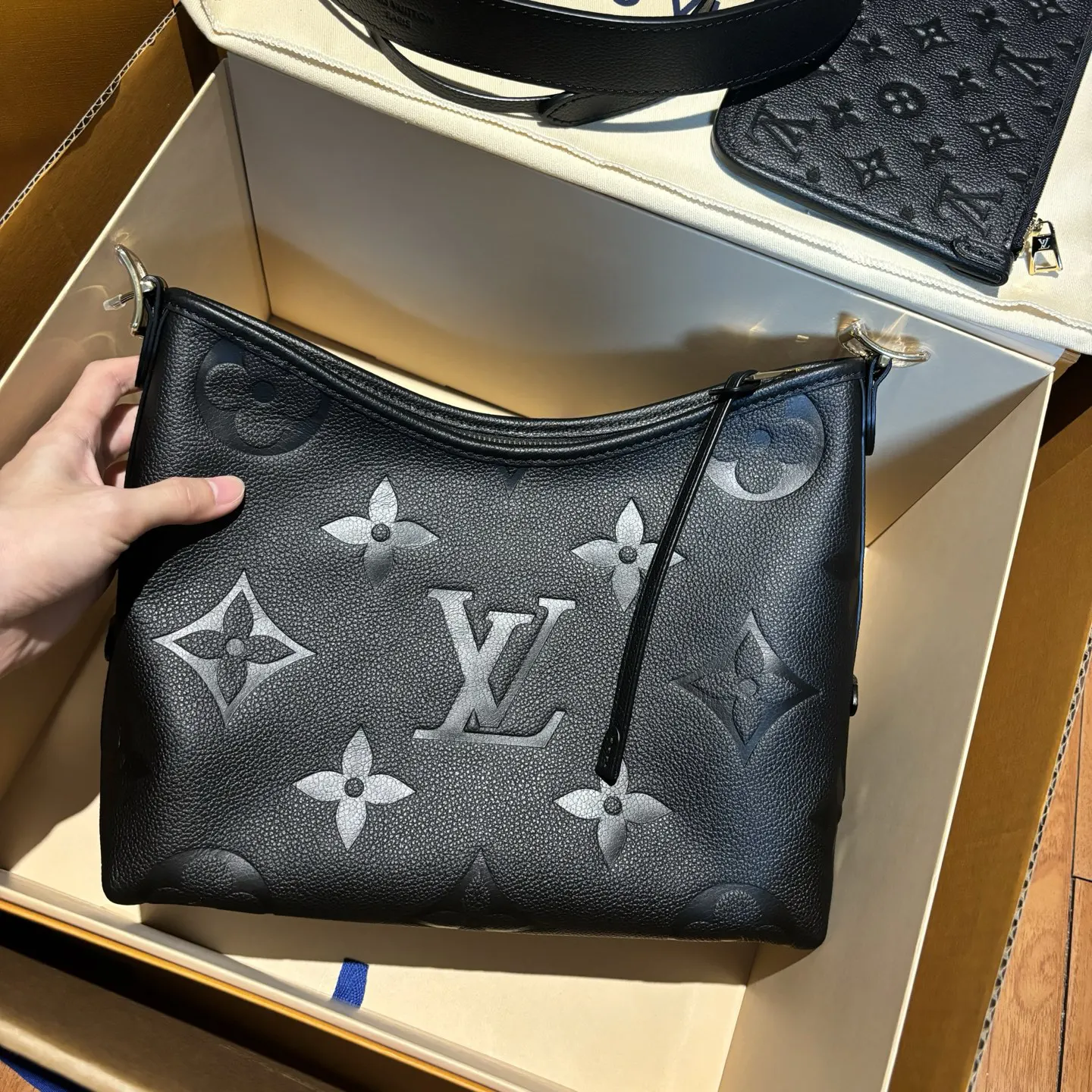 CarryAll 黑色 水桶包 休闲水桶款