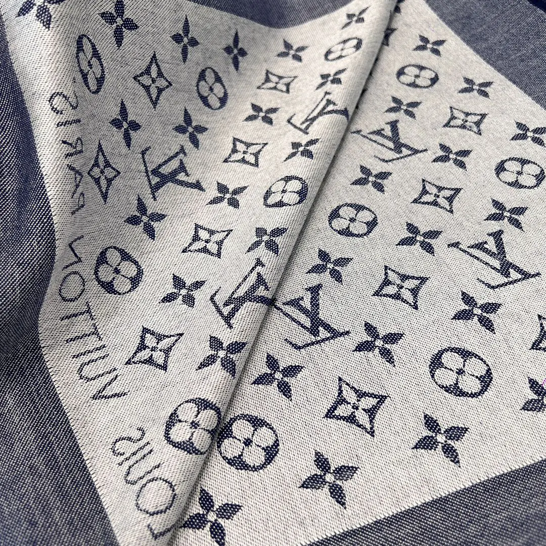 Louis Vuitton Wool Scarf