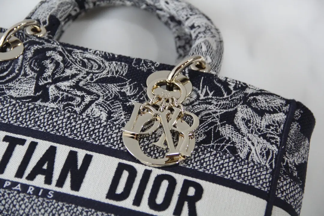 Dior 蓝色 金色 斜挎包 轻便斜挎款