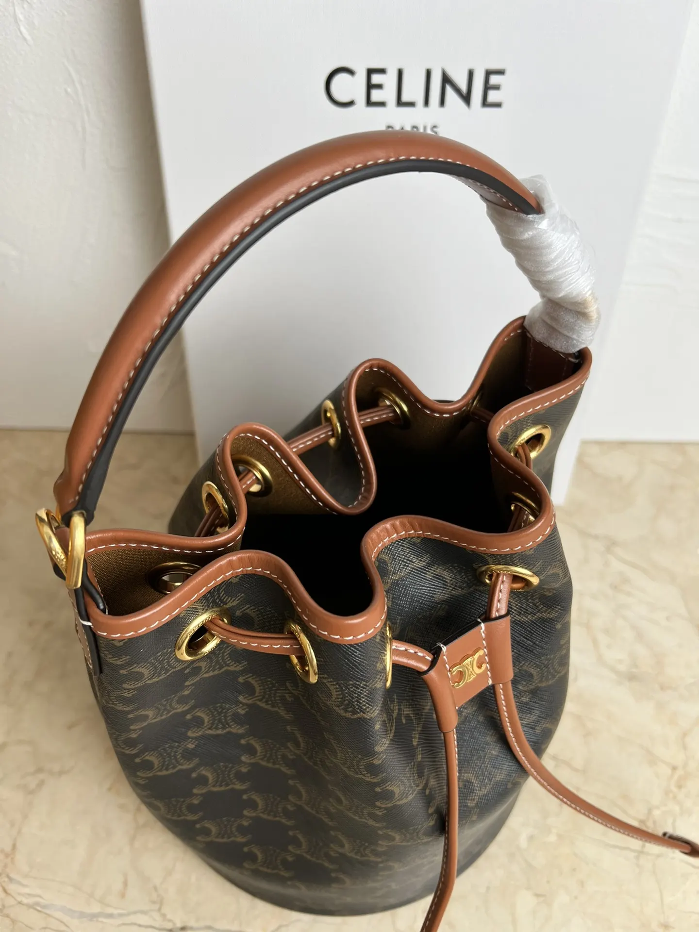 Celine 老花 金色 牛皮 水桶包 休闲水桶款