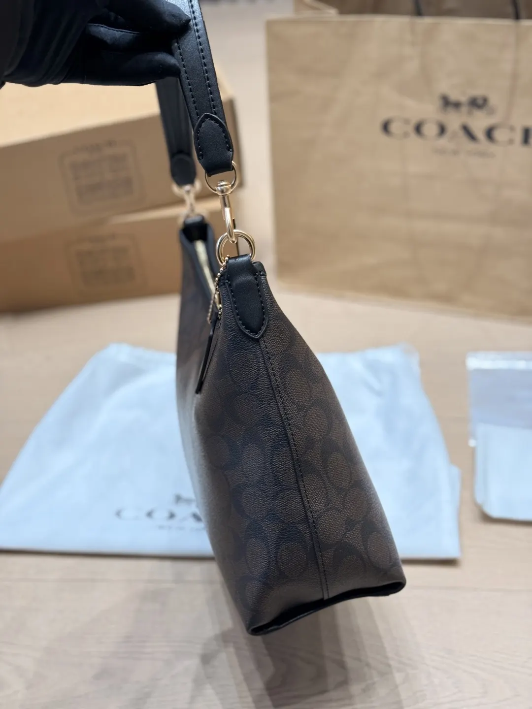 Coach 牛皮 腋下包 复古腋下背款