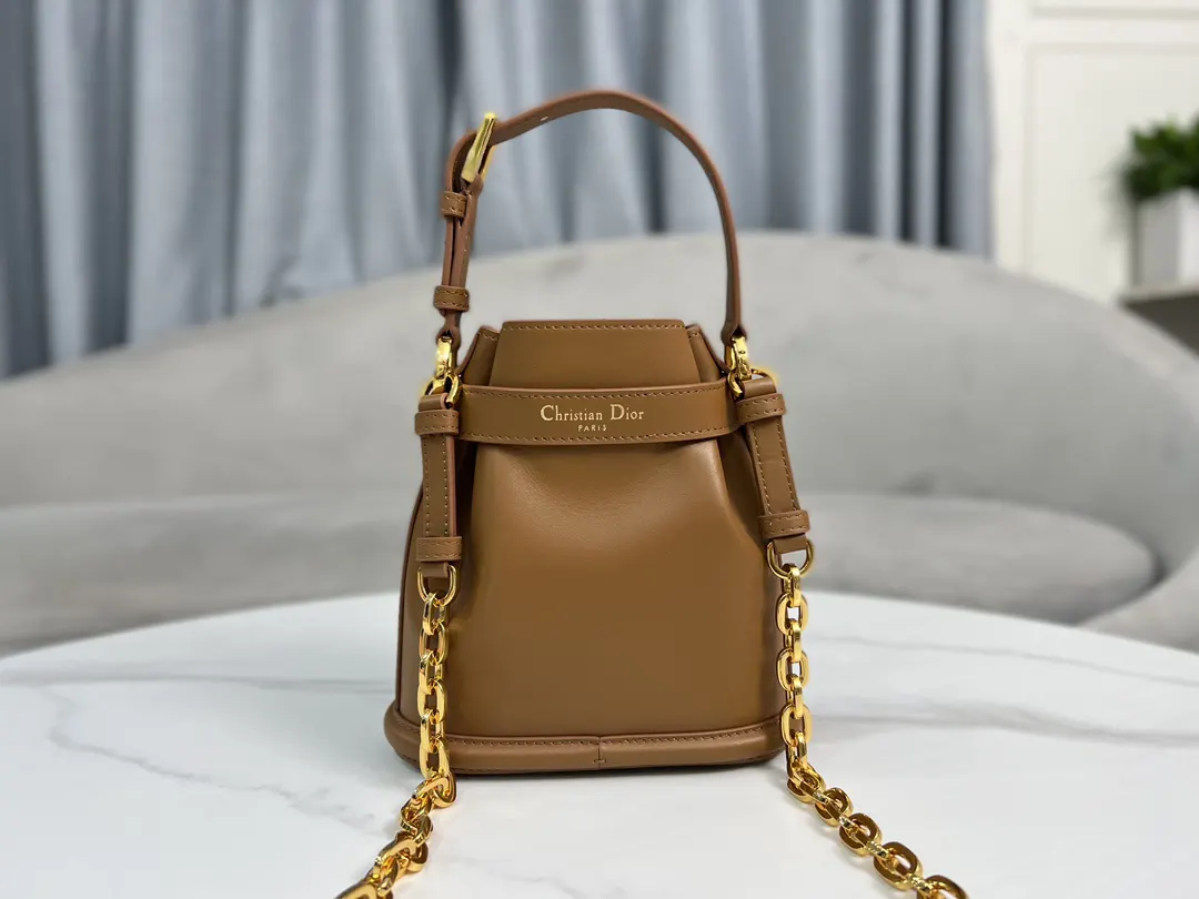 Dior 棕色 皮革 水桶包