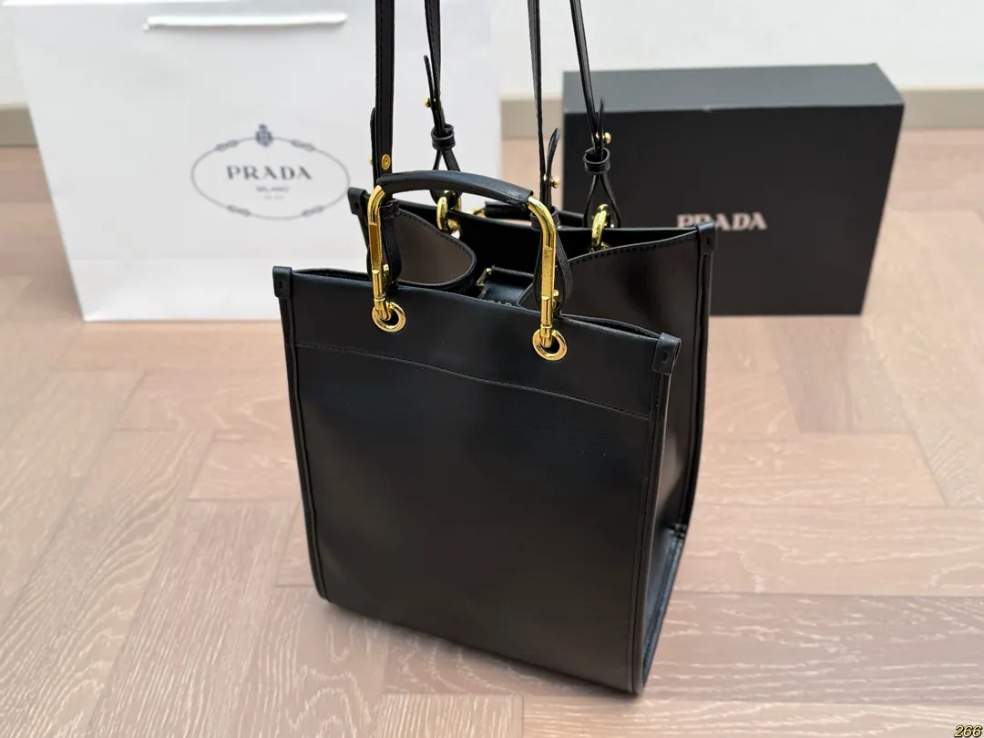 Prada 盒 托特包 質感很高級 容量 大也很耐用 大容量托特款