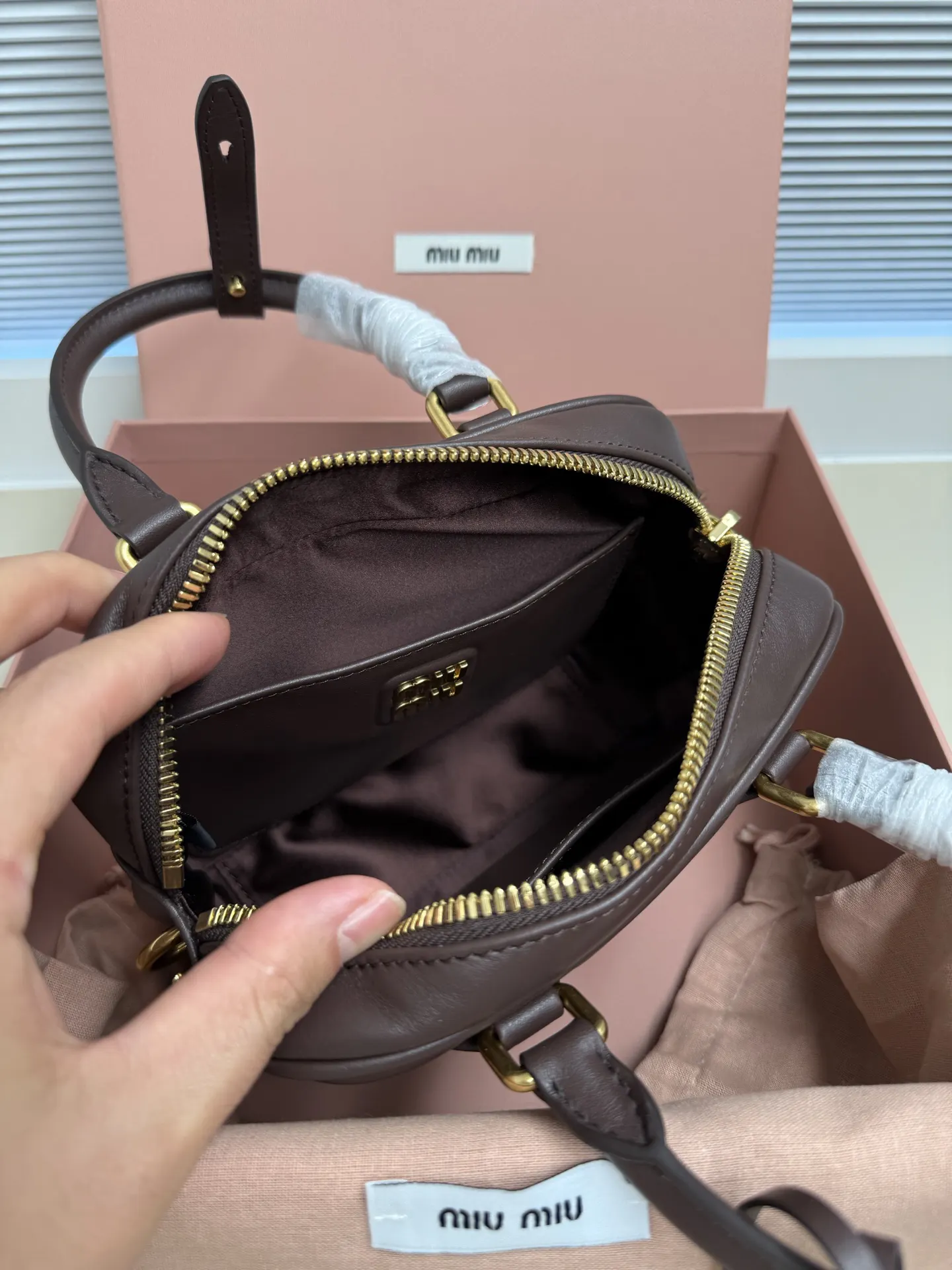 Crossbody Bag Lightweight Leather