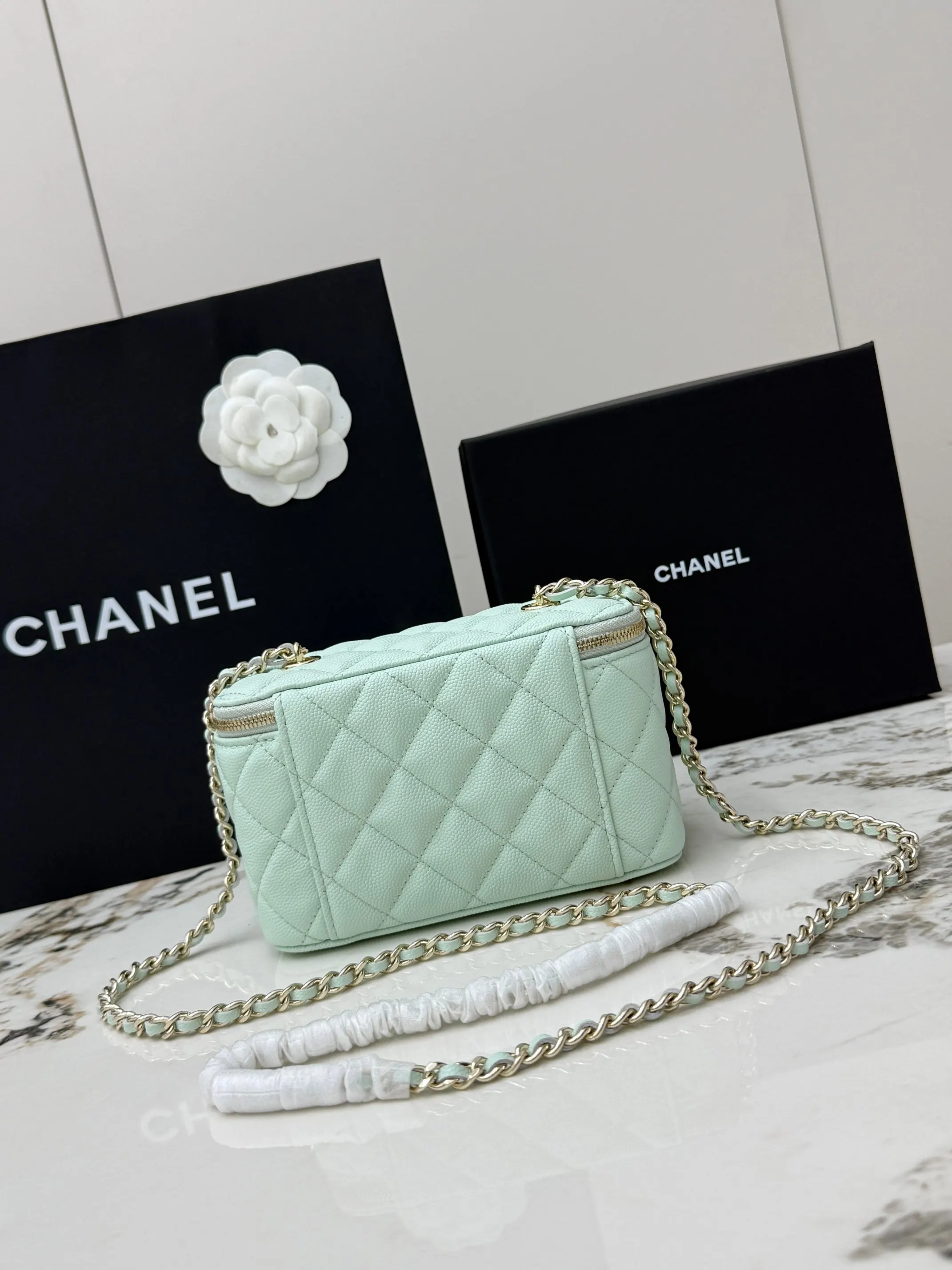 CHANEL 金色 牛皮 鏈條包 精致鏈條款