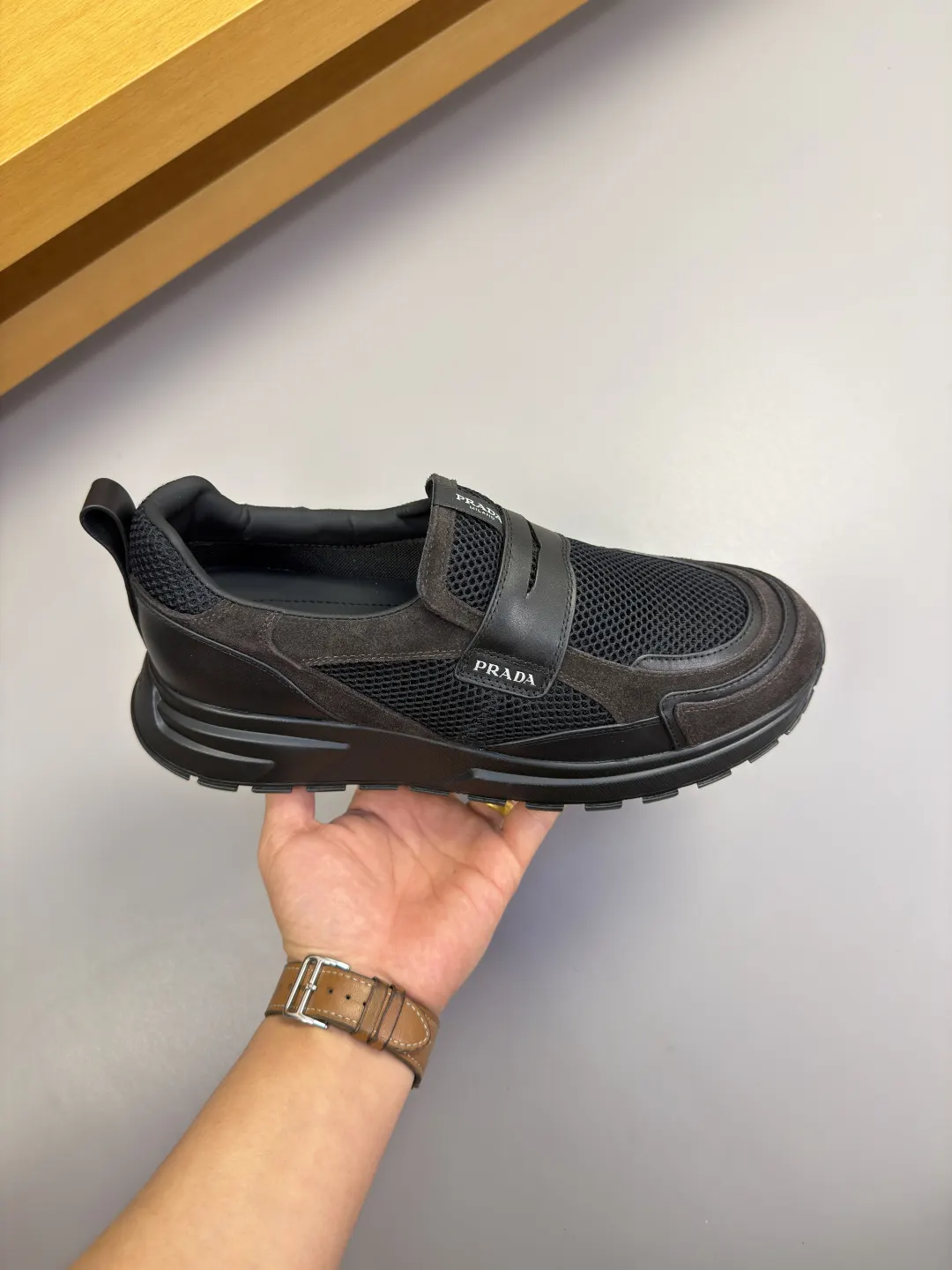 Prada 牛皮 帆布 Logo 运动鞋 休闲运动