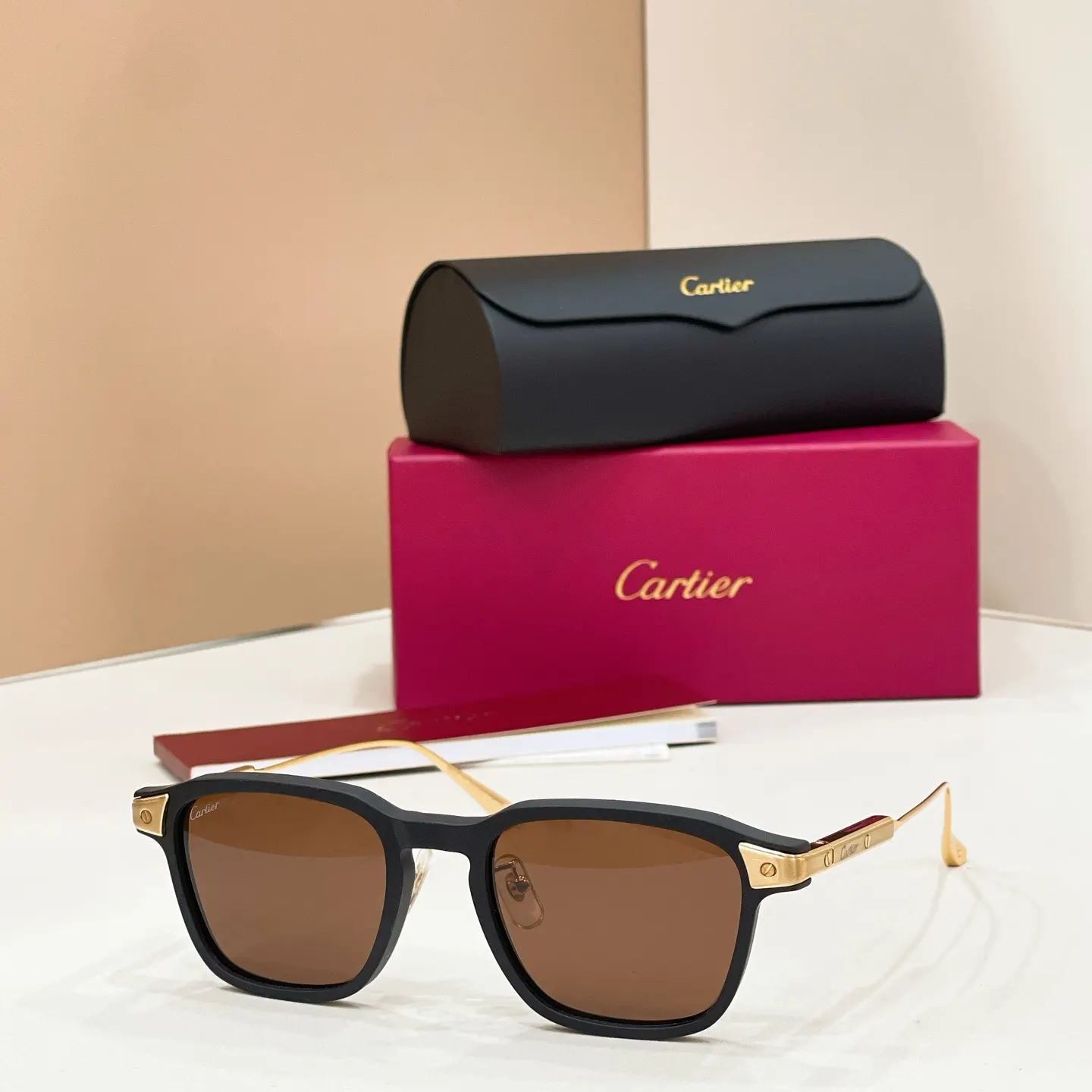 Cartier 墨镜 时尚防晒款 款4