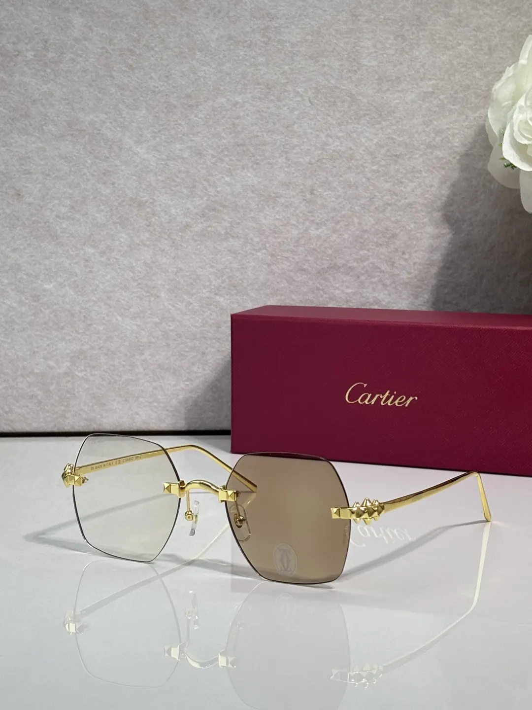Cartier 墨镜 时尚防晒款 款14