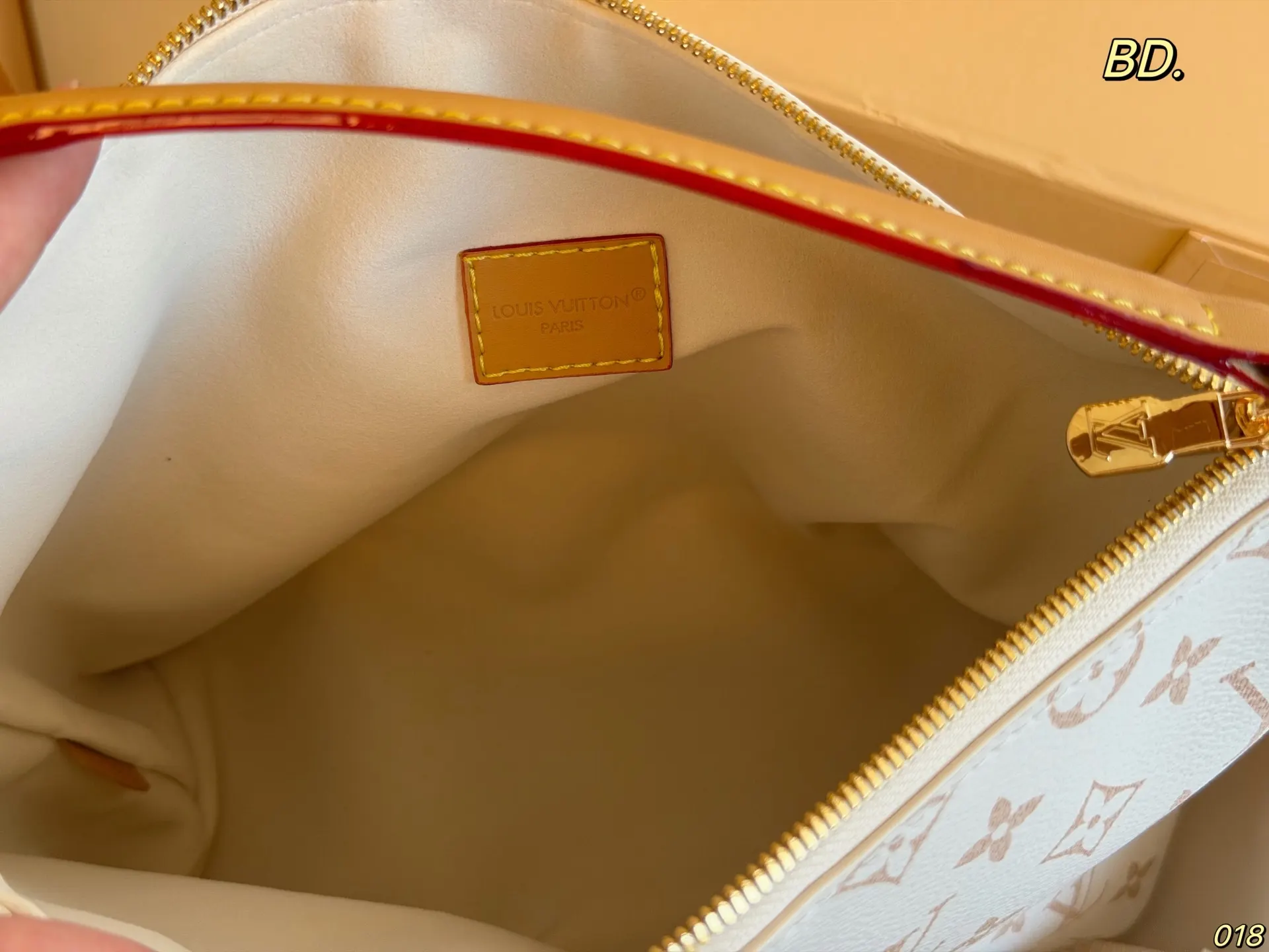 LV 掛件 × Mul 鏈條包 精致鏈條款