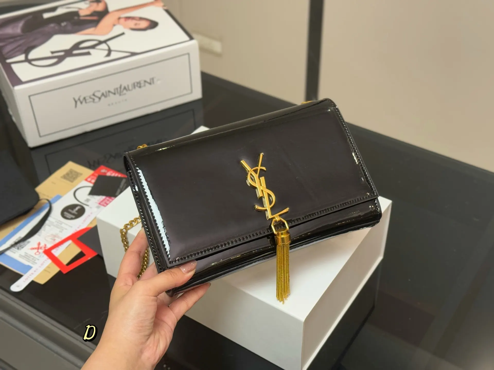 YSL 牛皮 woc信封包 牛 腋下包 复古腋下背款