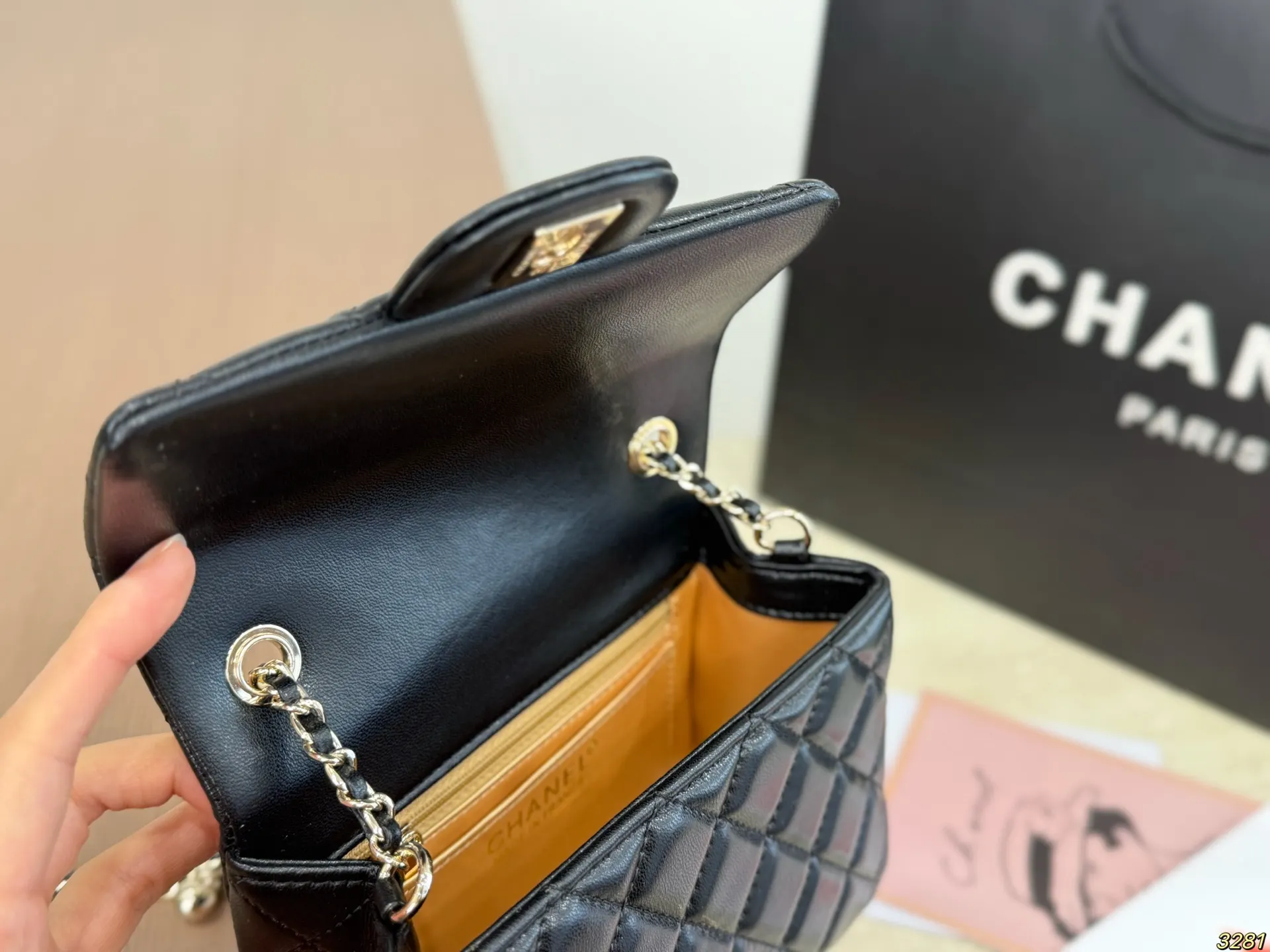 CHANEL 淡金球调节扣方胖子 金球包 cf 斜挎包 轻便斜挎款