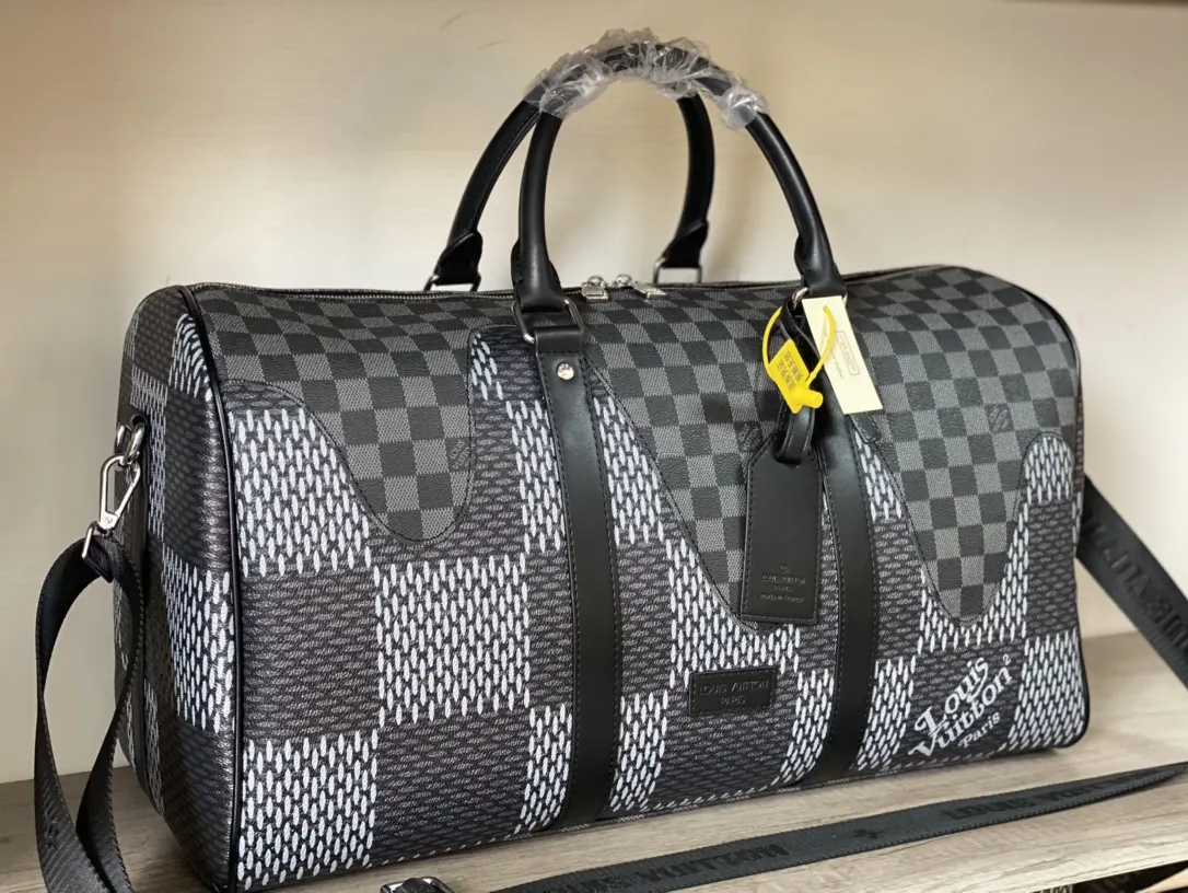 Black White Fashion Item Travel